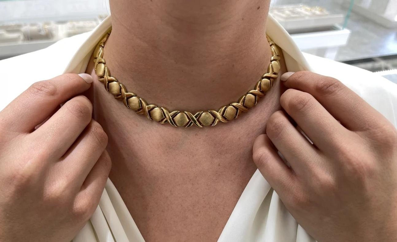 formal gold necklace