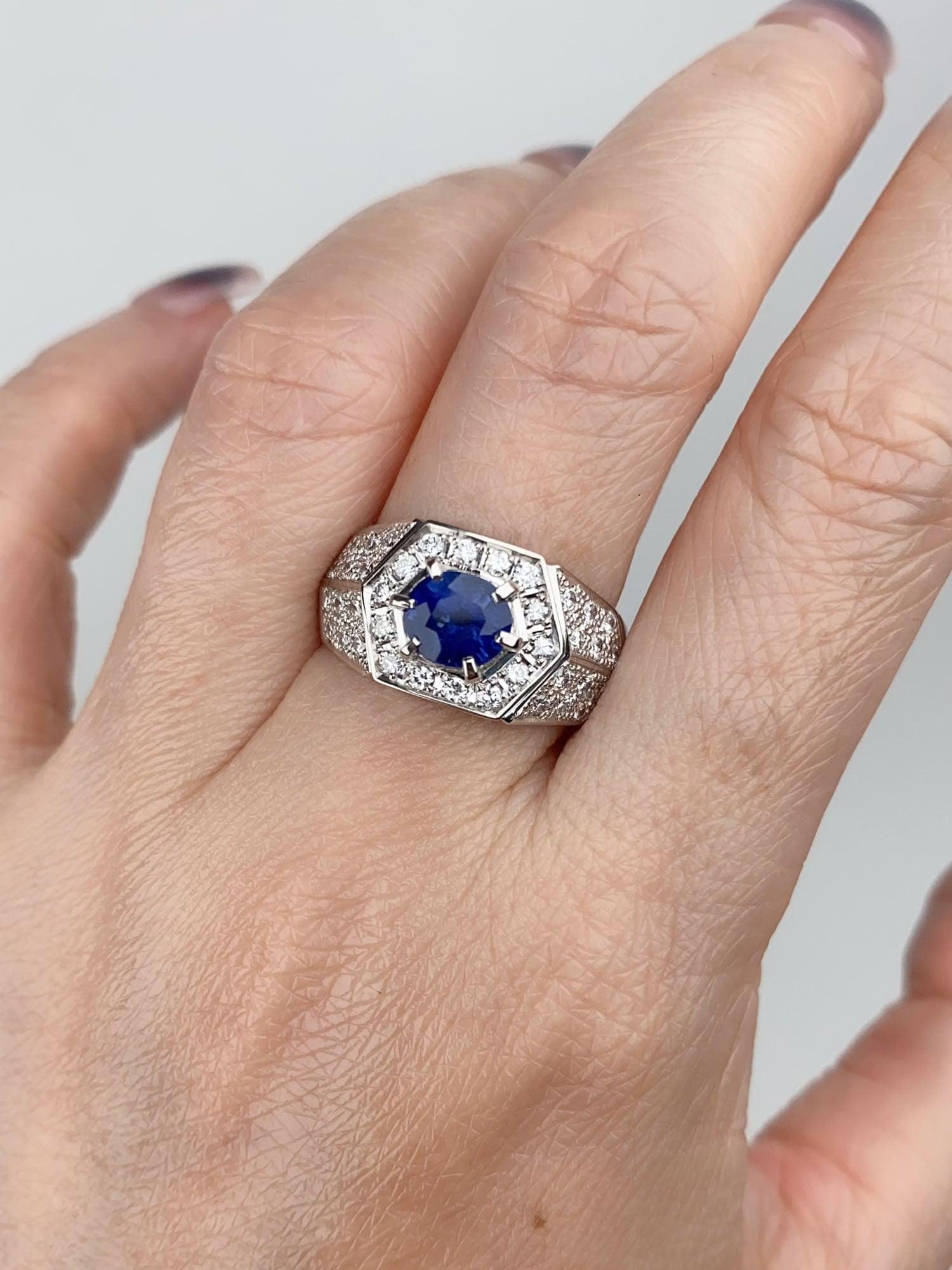 1.33ct Sapphire with Wide Diamond Pave Band Platinum 11g+ V1163 In Good Condition For Sale In Osprey, FL