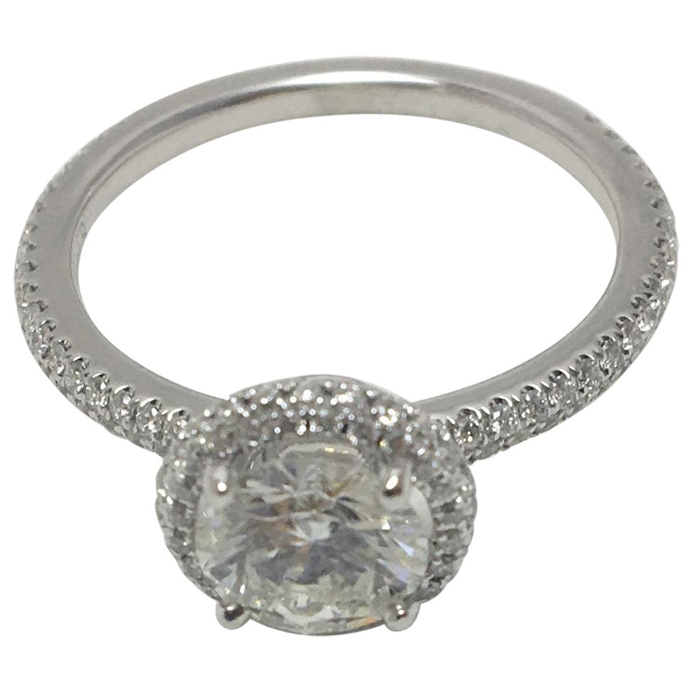 Bague de fiançailles avec diamants de 1,34 carat en vente