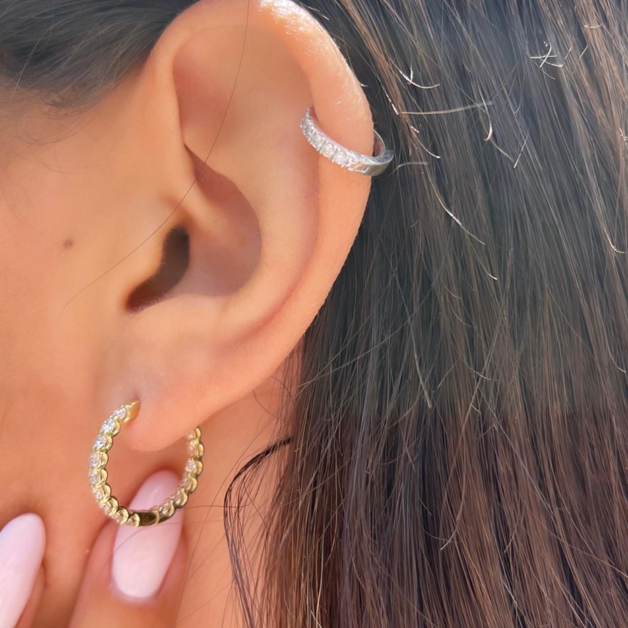 1.22 Carat Diamond Modern Hoop Earrings in 14 Karat Yellow Gold, Shlomit Rogel In New Condition For Sale In Ramatgan, IL