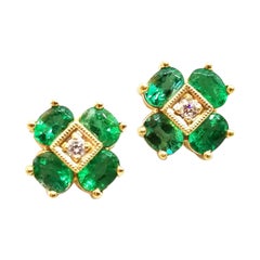 1.34 Carat Emerald Diamond Floret Stud Cluster Earrings 18 Karat Yellow