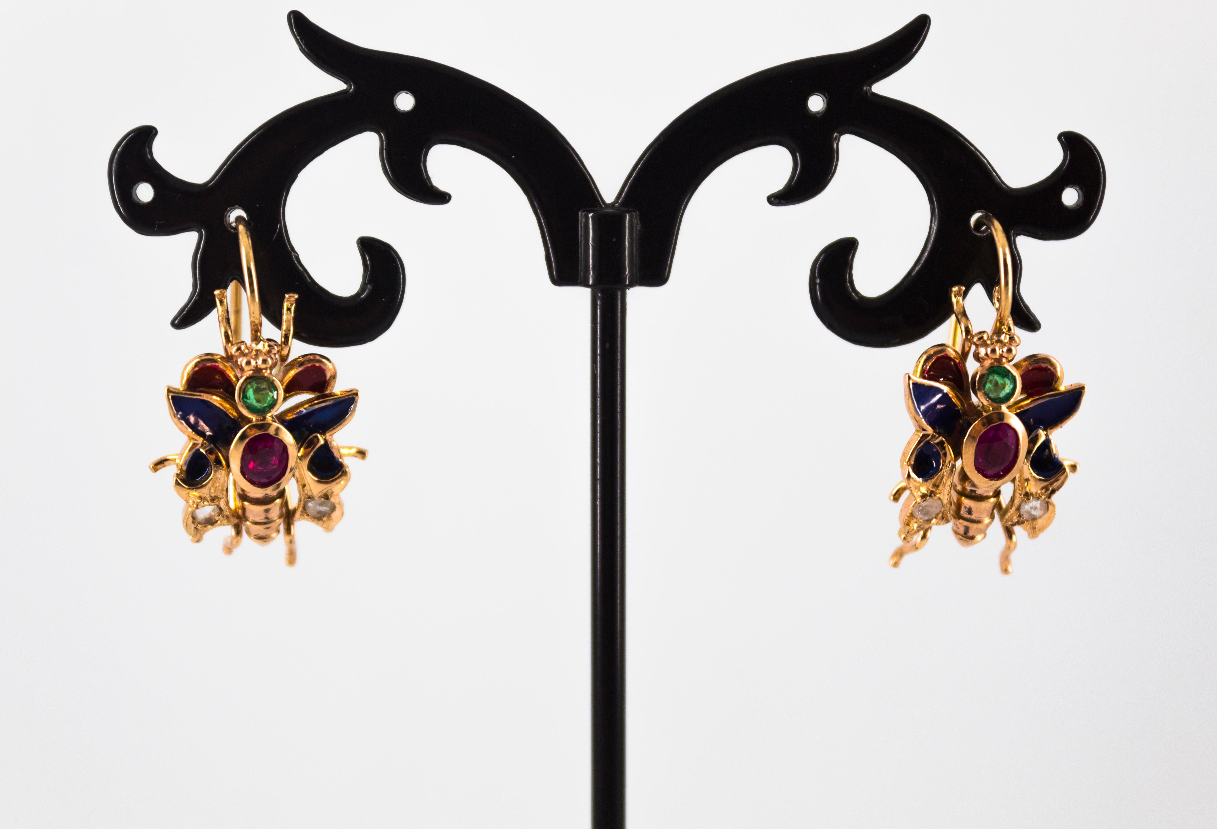 1.34 Carat Emerald Ruby White Diamond Yellow Gold Lever Back Butterfly Earrings In New Condition For Sale In Naples, IT