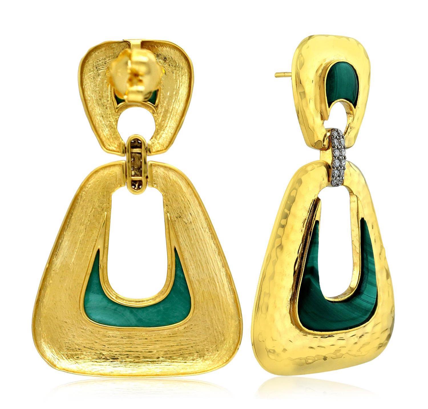 Contemporary 13.4 Carat Malachite Diamond 14 Karat Gold Door Knocker Earrings For Sale