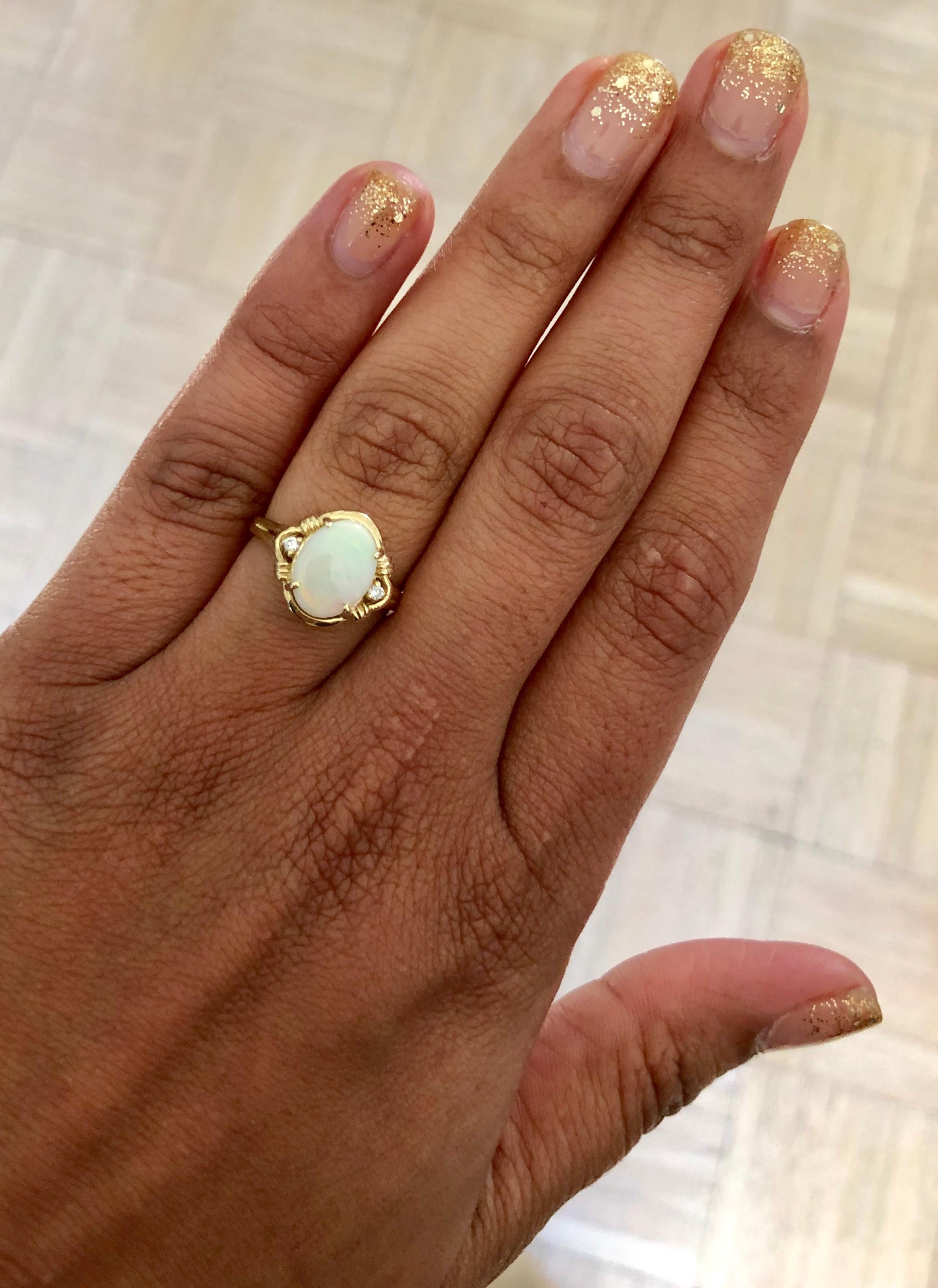 1.34 Carat Opal Diamond 14 Karat Yellow Gold Ring In New Condition In Los Angeles, CA