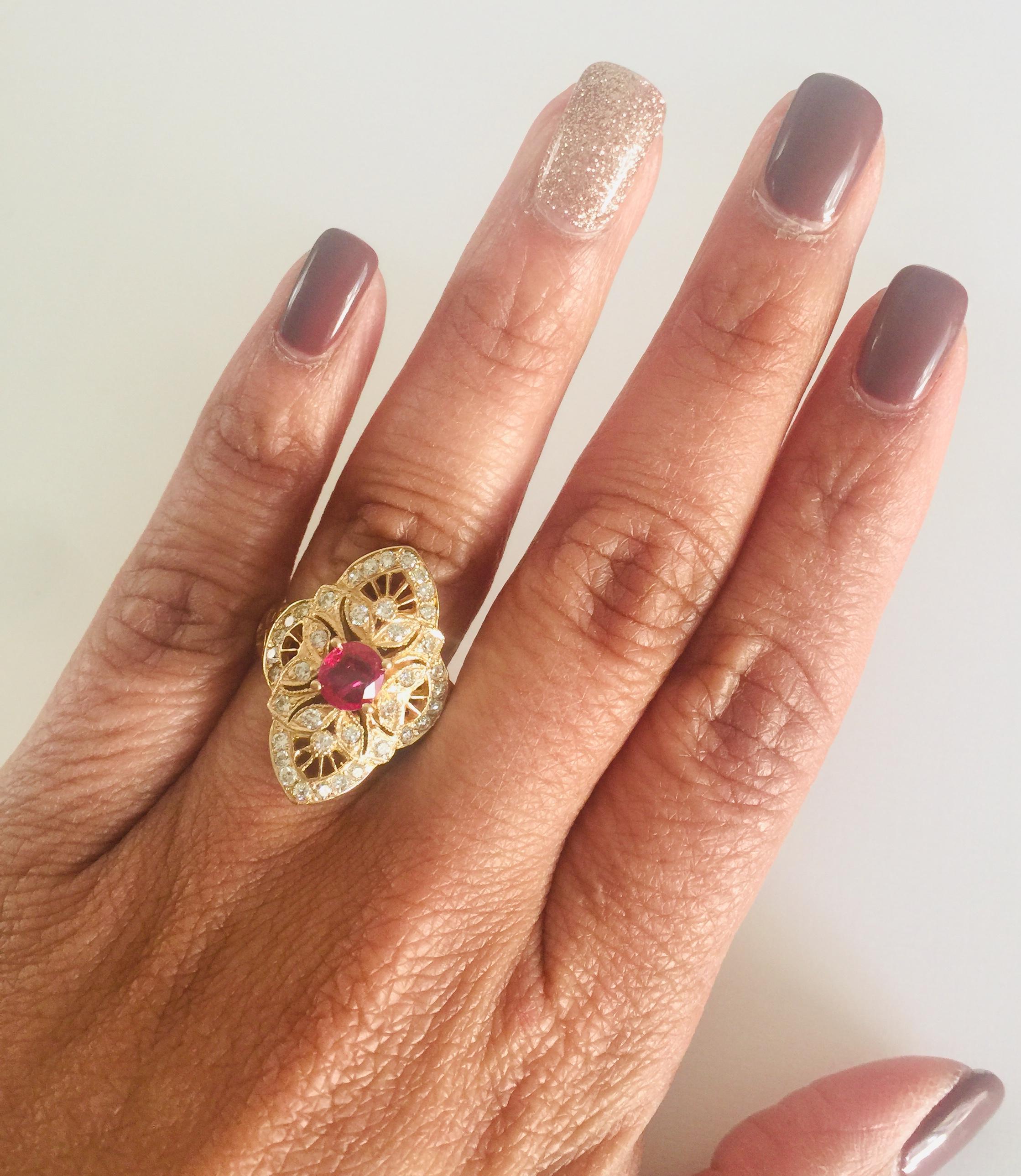 1.34 Karat Rubin Diamant 14 Karat Gelbgold Ring im viktorianischen Stil im Zustand „Neu“ im Angebot in Los Angeles, CA