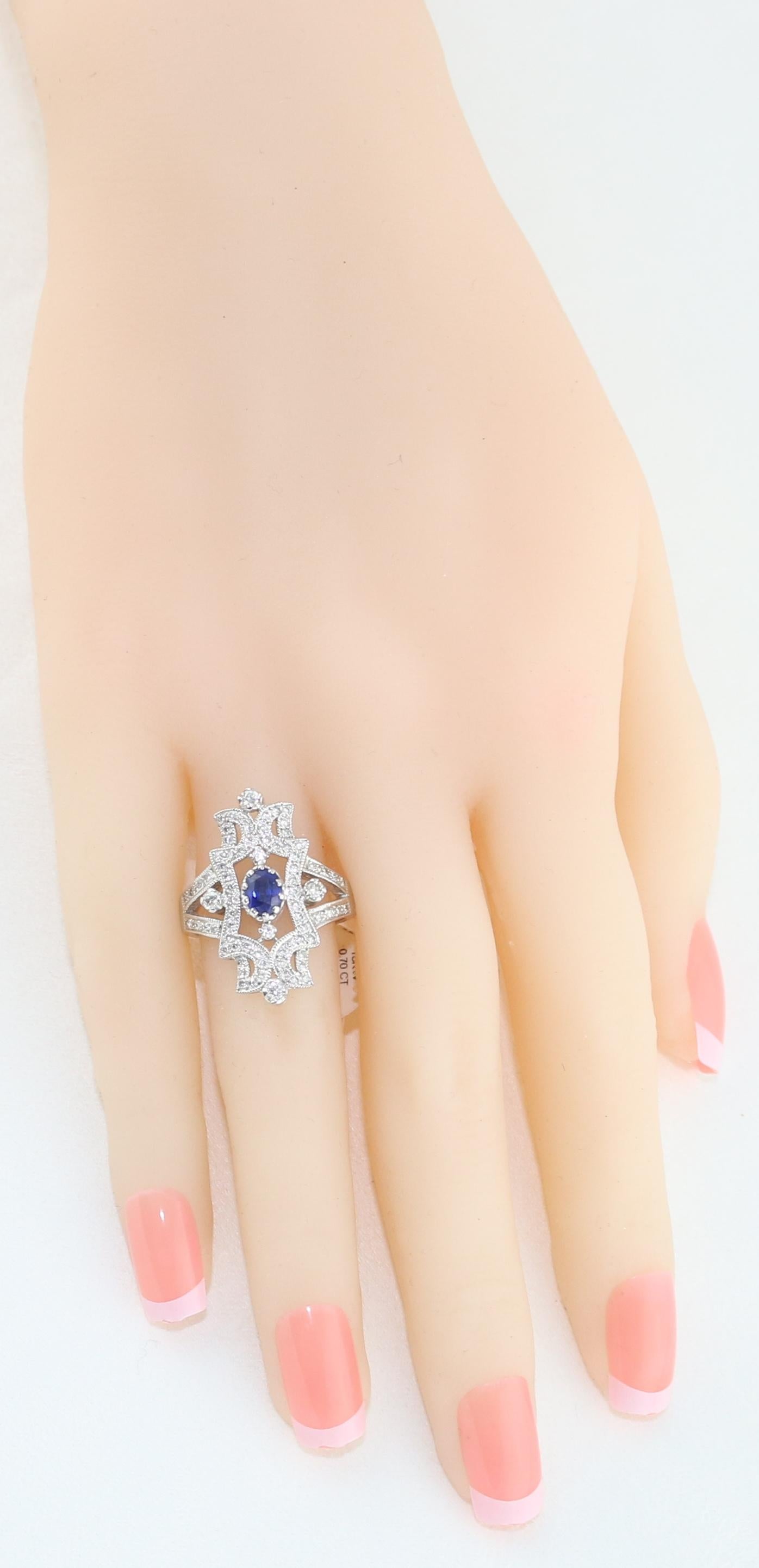 Anillo de oro con diamante y zafiro de 1,34 quilates en Nuevo estado para la venta en New York, NY