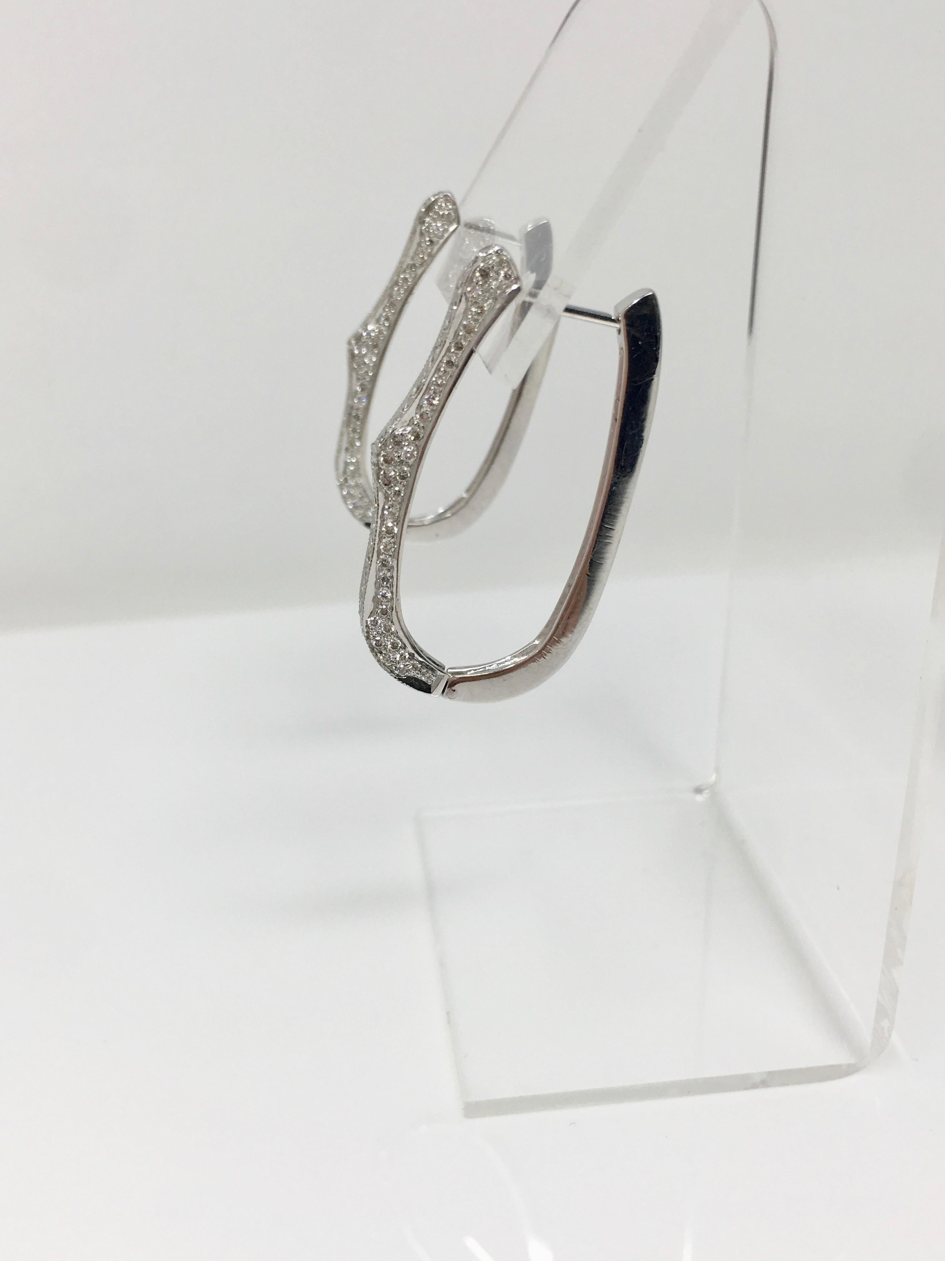 1.34 Carat White Round Brilliant diamond Hoop Earrings In 18K White Gold.  In New Condition For Sale In New York, NY
