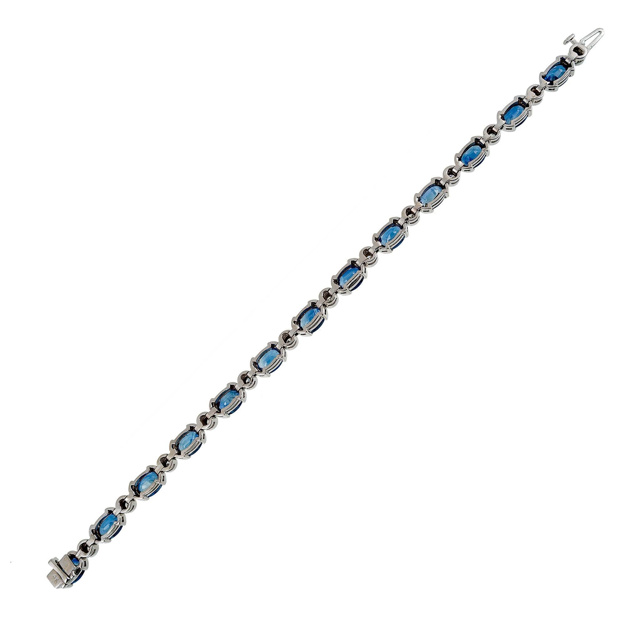 Oval Cut 13.40 Carat Oval Blue Sapphire Diamond Tube Set Gold Bracelet For Sale