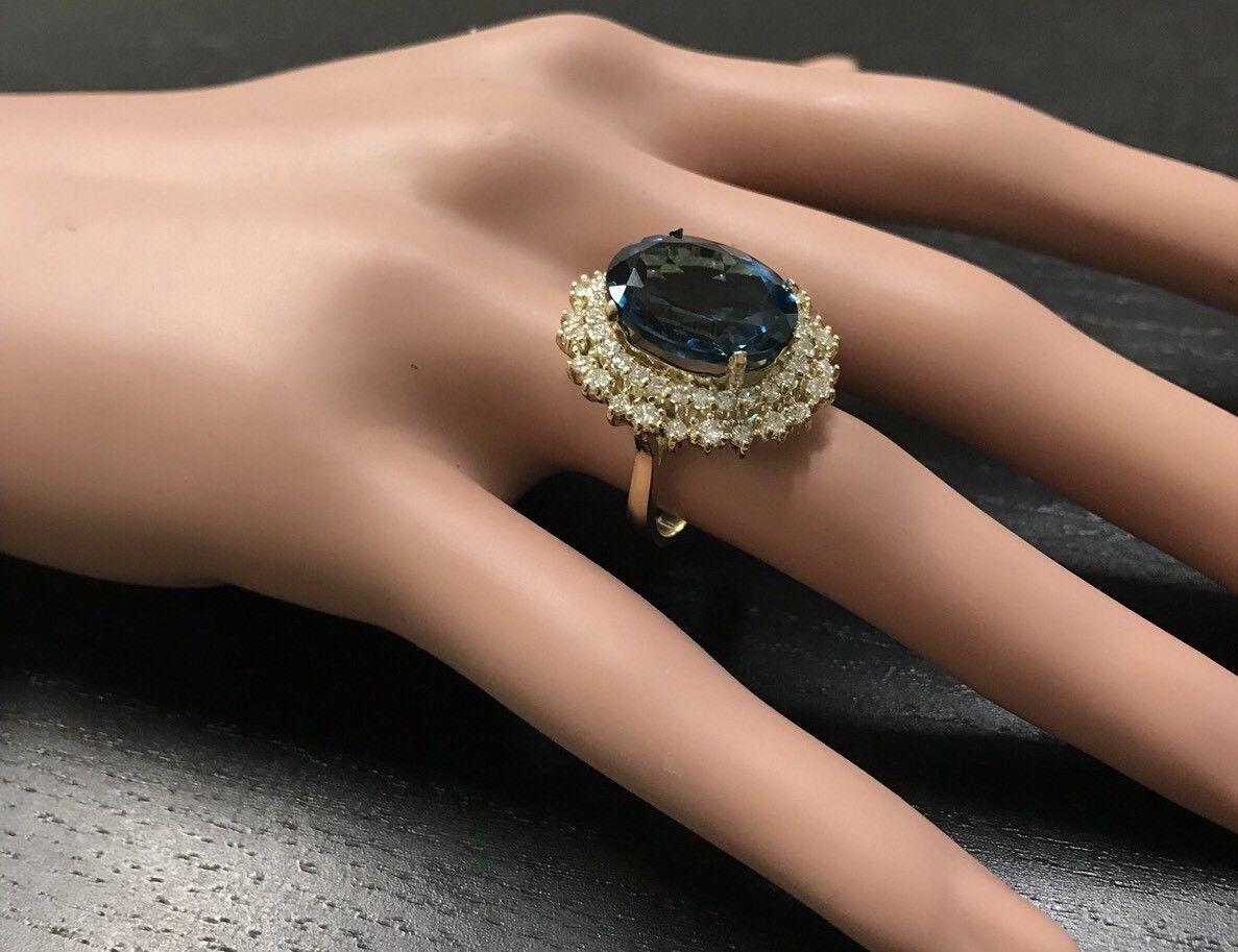 13,40 carati di topazio blu di Londra naturale e diamante Anello in oro giallo 14 carati in vendita 2