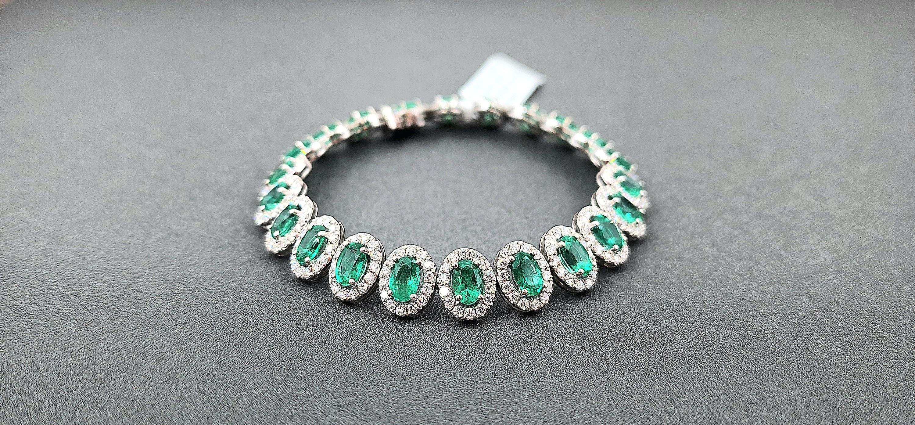 13,41 ct Natürlicher sambischer Smaragd & Diamant-Armband im Angebot 2