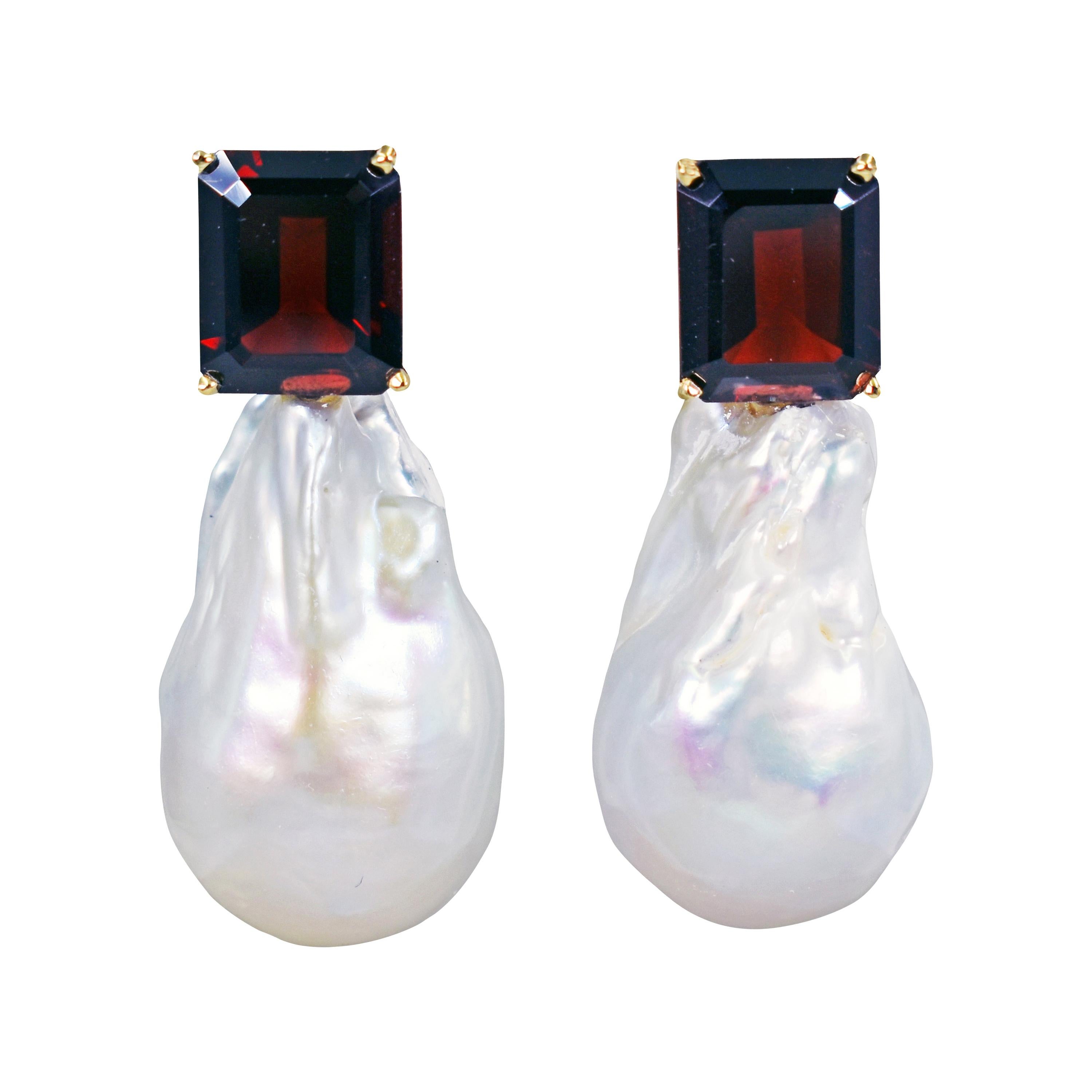 13.42 Carat Garnet and Freshwater Baroque Pearl 14 Karat Gold Drop Stud Earrings For Sale