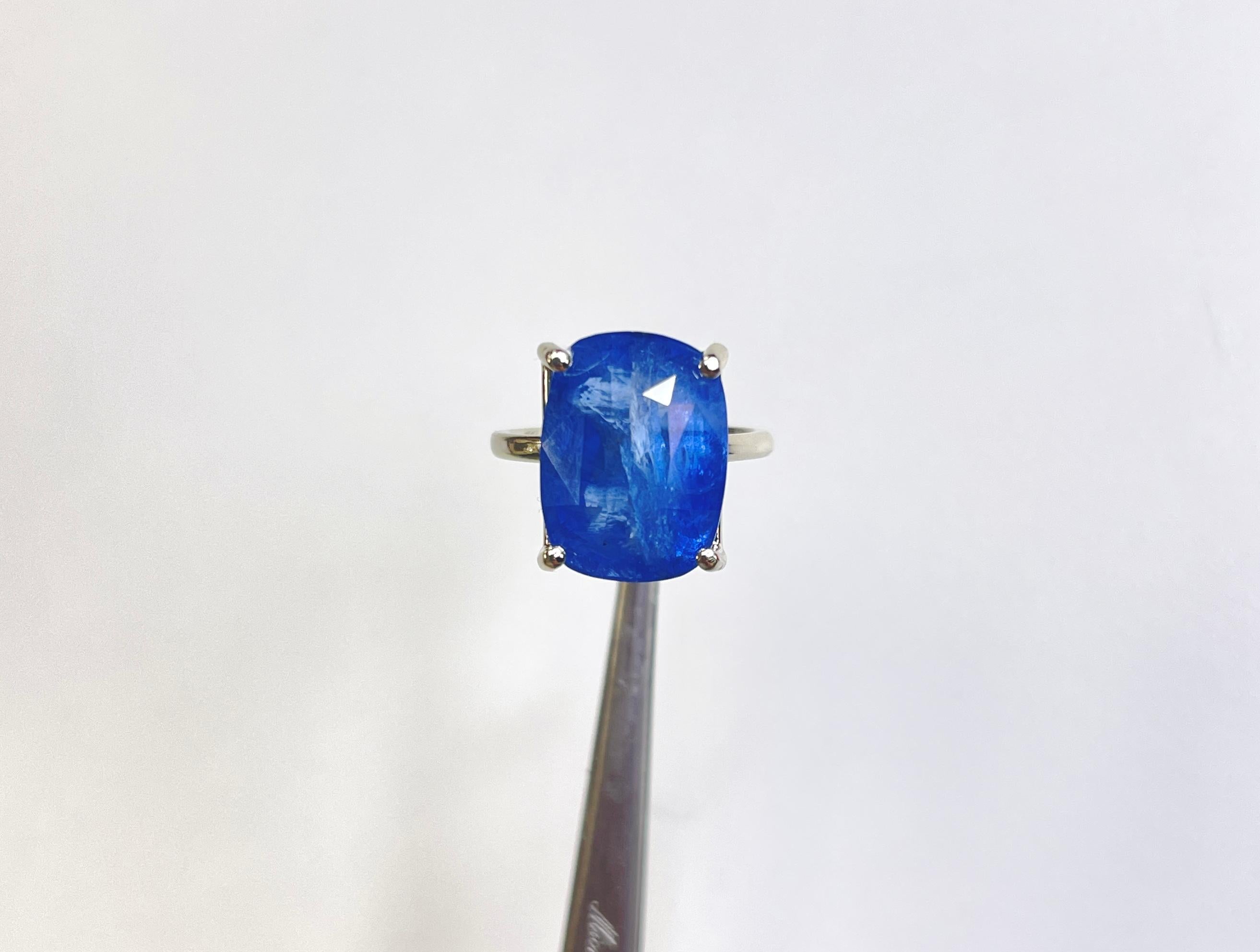 13.42 Carat Intense Blue Cushion Cut Natural Sapphire 14K White Gold Ring For Sale 4