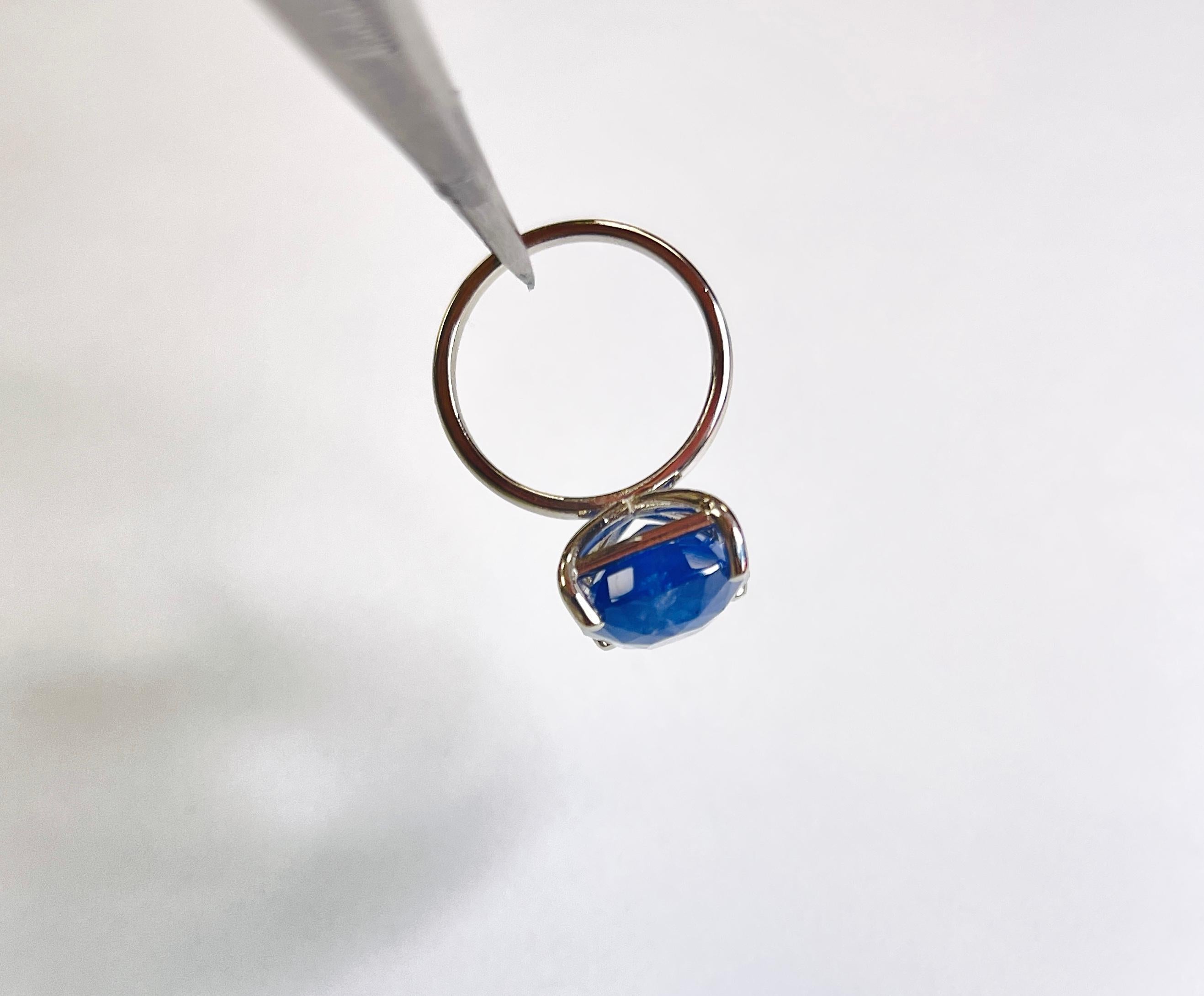 13.42 Carat Intense Blue Cushion Cut Natural Sapphire 14K White Gold Ring For Sale 5