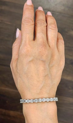 Bracelet de 13,44 ct de diamants taille émeraude et baguette - Platine