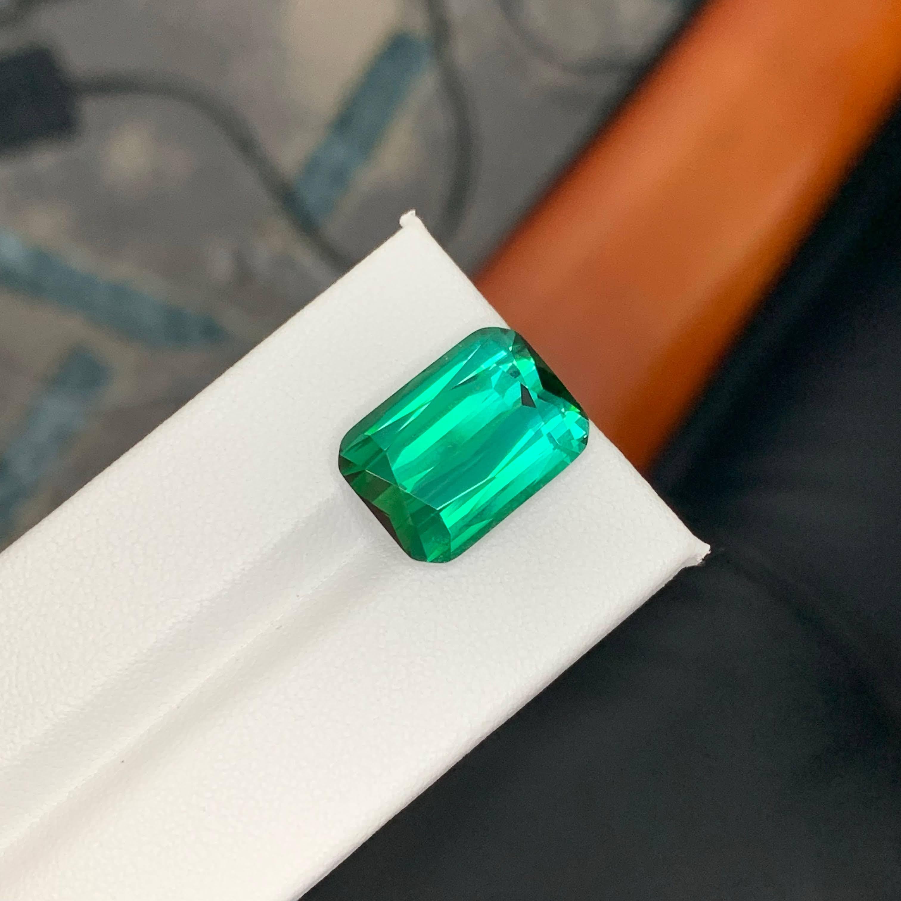 da uomo o donna 13.45 Carati di tormalina verde bluastra sfusa naturale con taglio a cuscino Gemma afgana in vendita