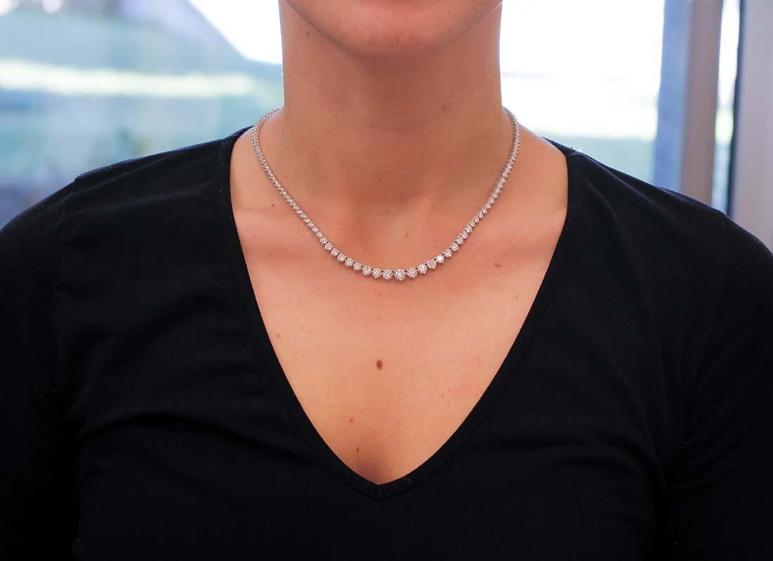 Women's 13.45 Carats Diamonds, 18 Karat White Gold Modern Necklace For Sale