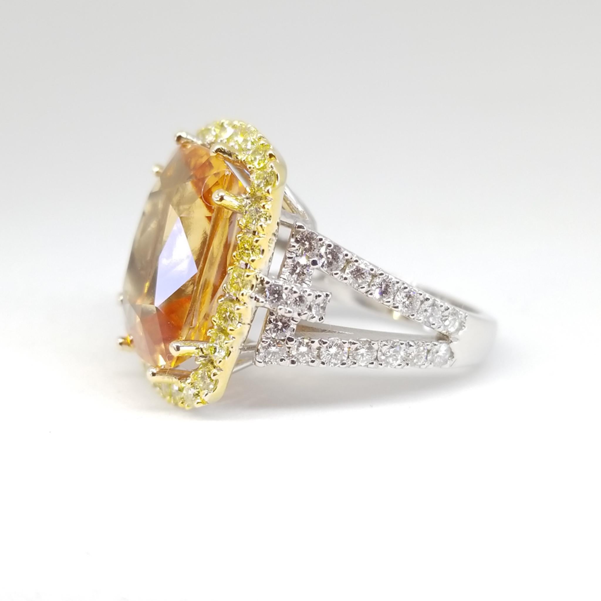 13.46 Carat Natural Grossular Garnet 1.75 Carat Canary and White Diamond Ring In New Condition For Sale In Lambertville , NJ