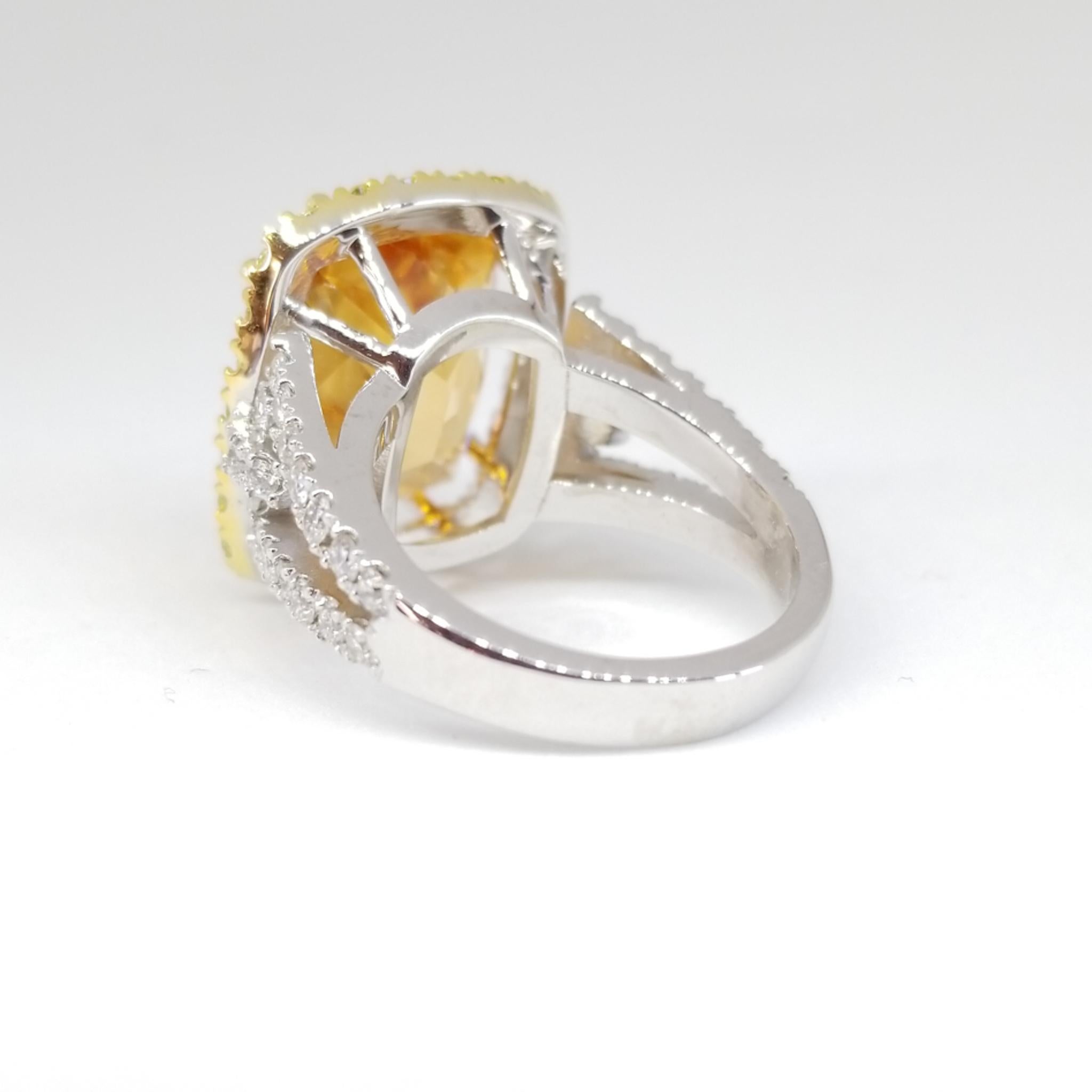 Women's or Men's 13.46 Carat Natural Grossular Garnet 1.75 Carat Canary and White Diamond Ring For Sale