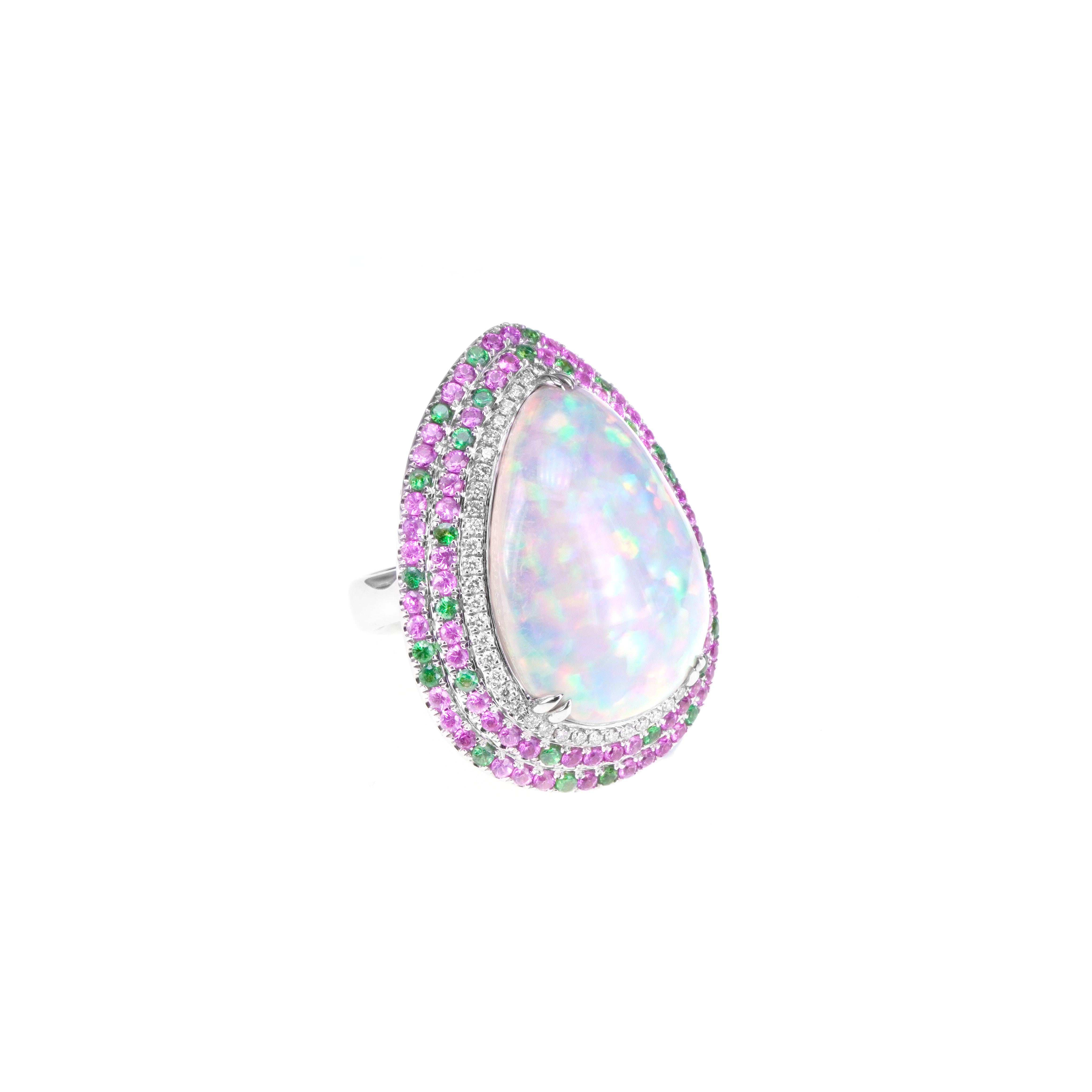 13.48 Carat Shooting Star Opal Sapphire Tsavorite Diamond Eye Popping Ring In New Condition In Hung Hom, HK