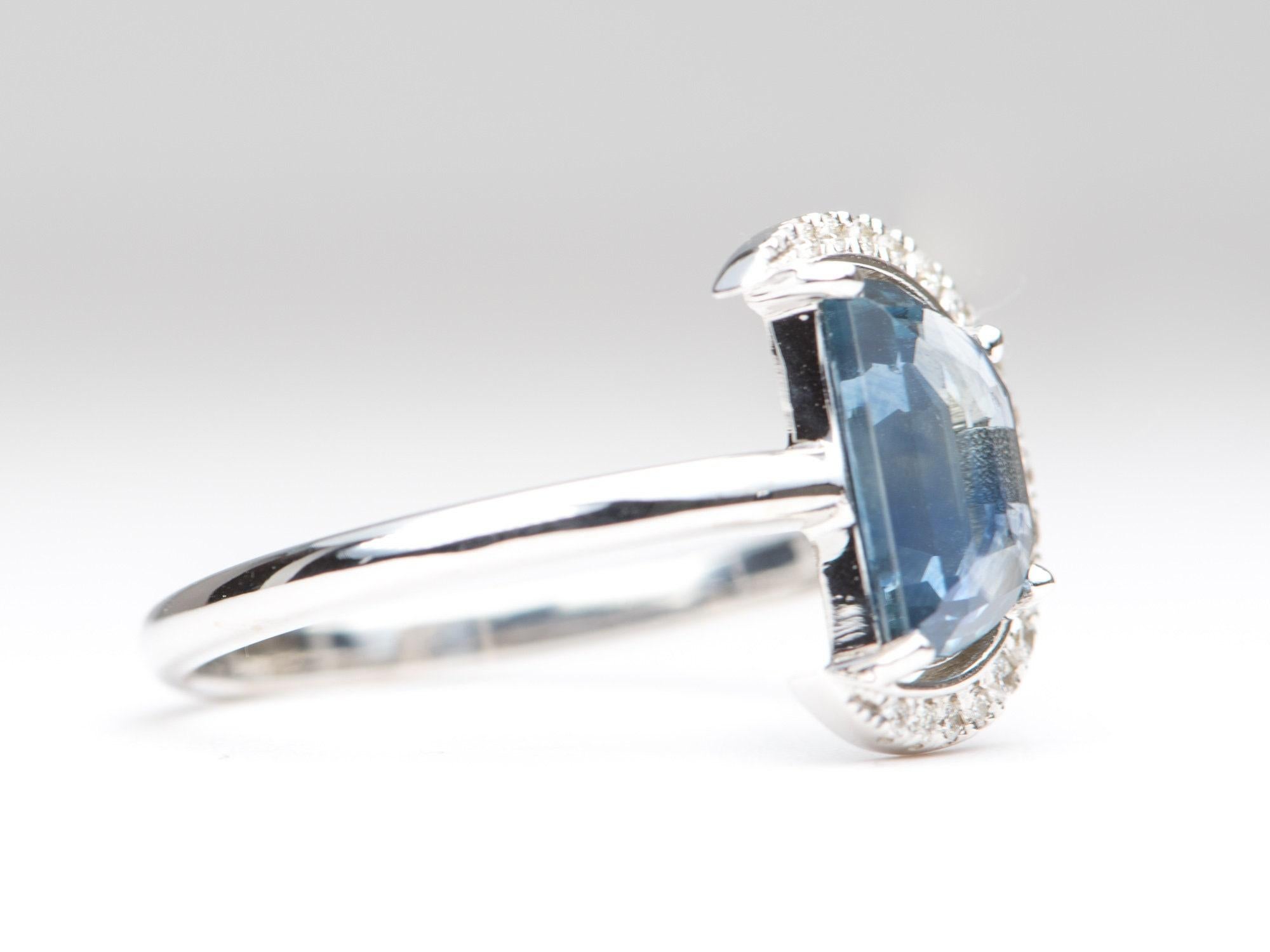 Half Moon Cut 1.34ct Montana Sapphire Celestial Moon w/ Diamond Halo 14K Gold Engagement Ring For Sale