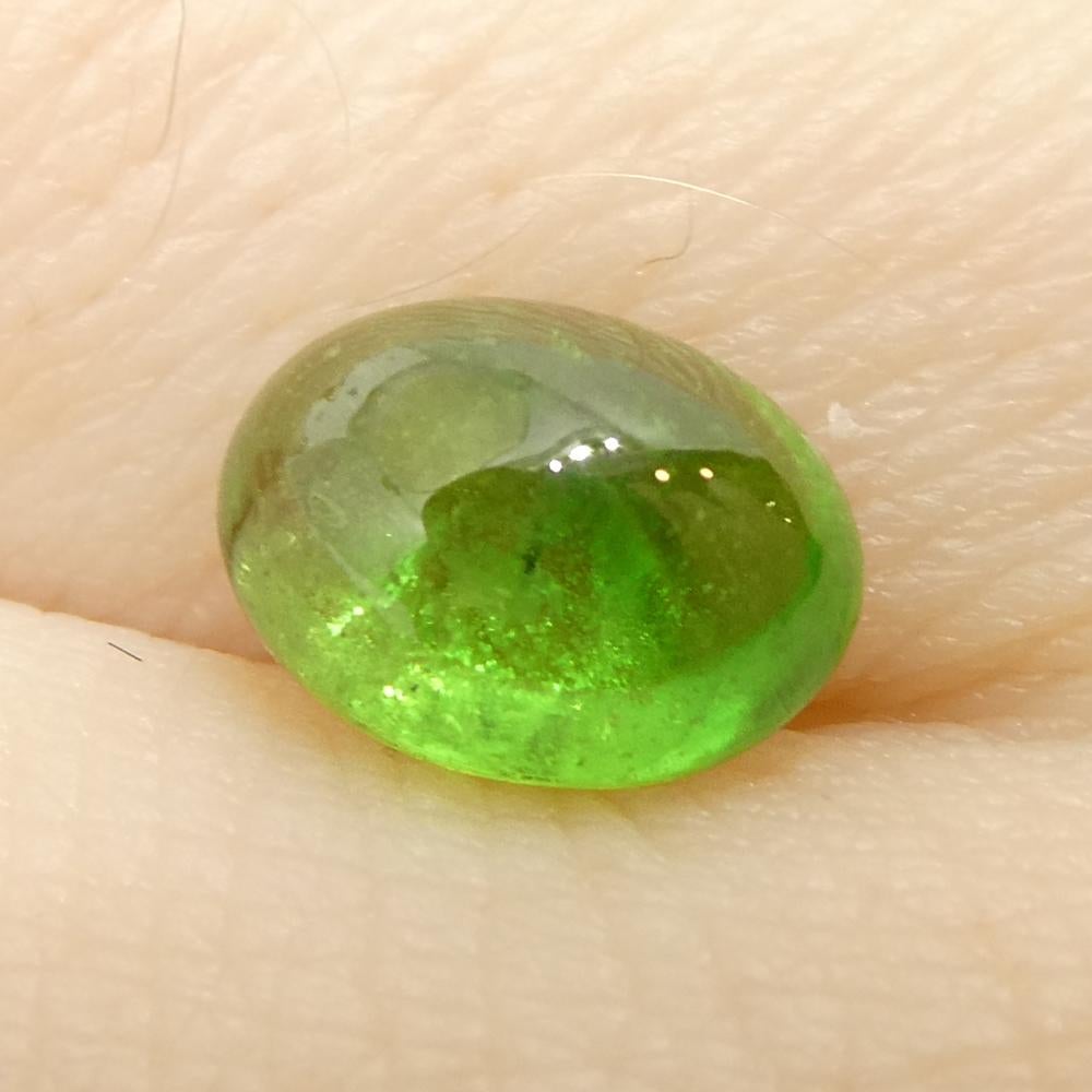 grenat tsavorite vert cabochon ovale de 1,34 carat, non chauffé en vente 1