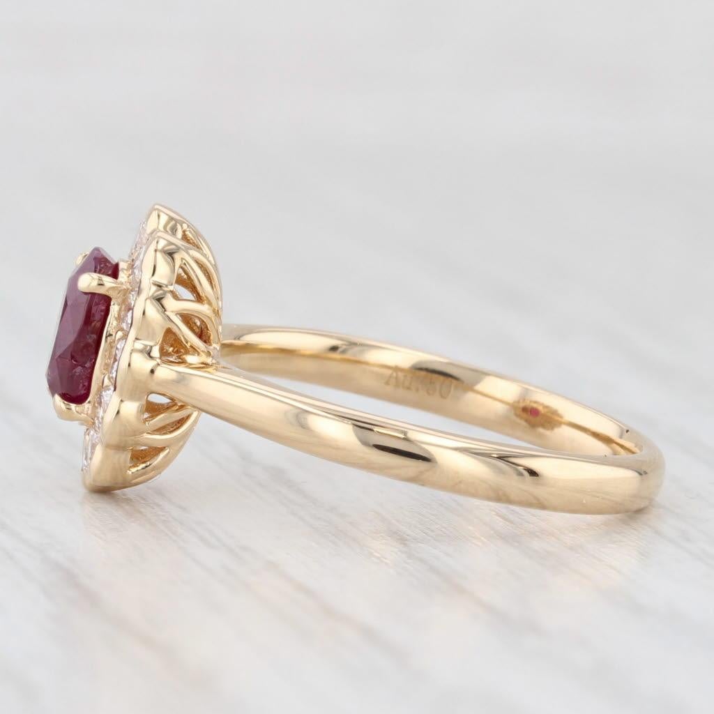 1.34ctw Ruby Diamond Halo Ring 18k Yellow Gold Size 6 Engagement AIGS en vente 4