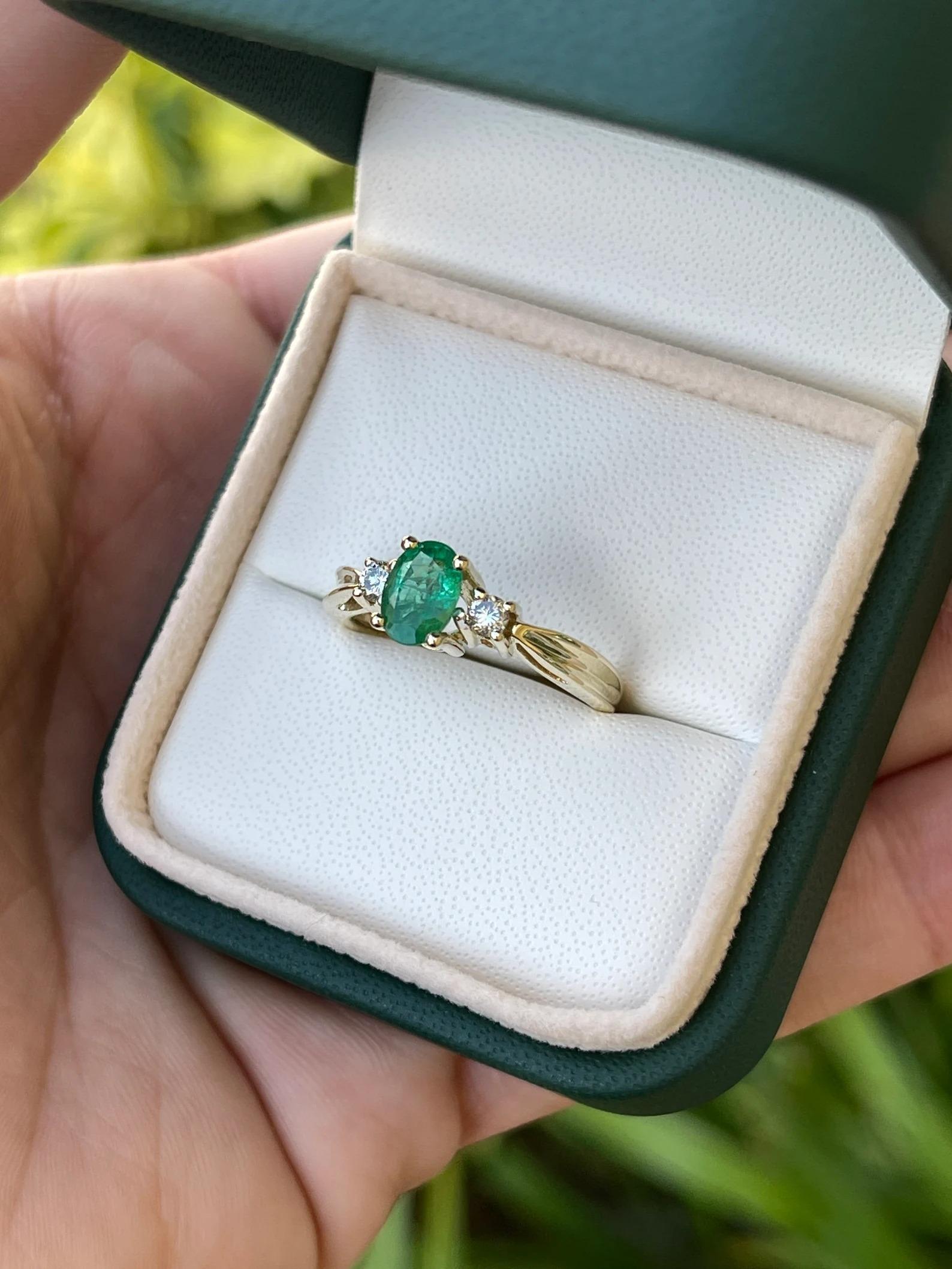 1.34tcw Natural Vivid Emerald & Diamond Accent Classic Three Stone Ring 14K For Sale 1
