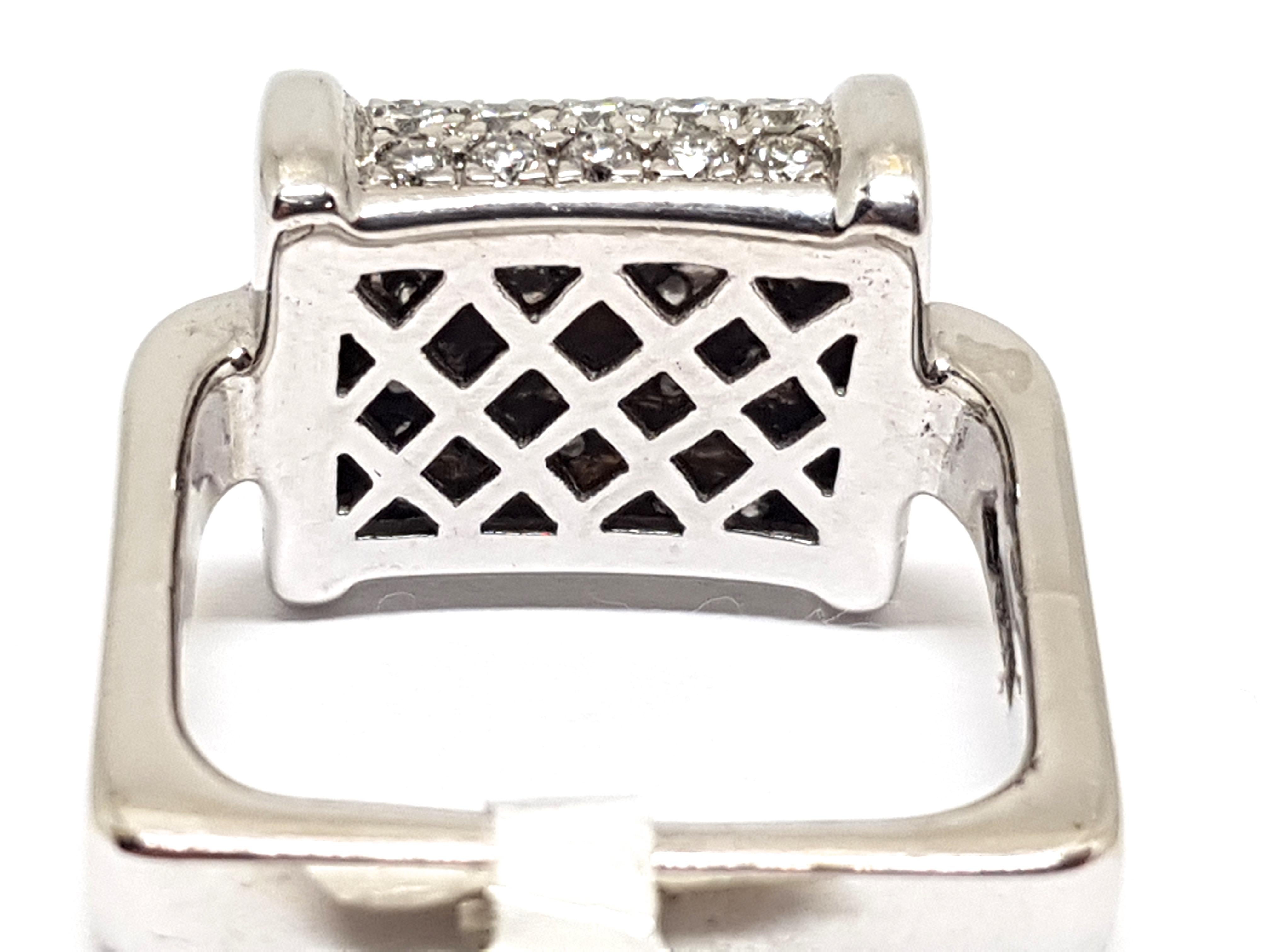 1.35 Carat 18 Karat White Gold Diamond Ring In New Condition For Sale In Antwerp, BE