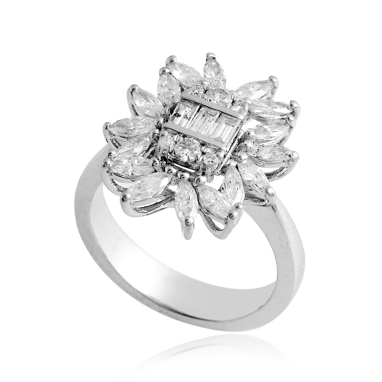 Code d'article :- CN-17814
Poids brut :- 7.34 gm
Or blanc massif 18k Poids :- 7.07 gm
Poids du diamant naturel :- 1.35 carat  ( DIAMANT MOYEN DE PURETÉ SI1-SI2 ET DE COULEUR H-I )
Taille de l'anneau : - 7 US & toutes les tailles d'anneaux