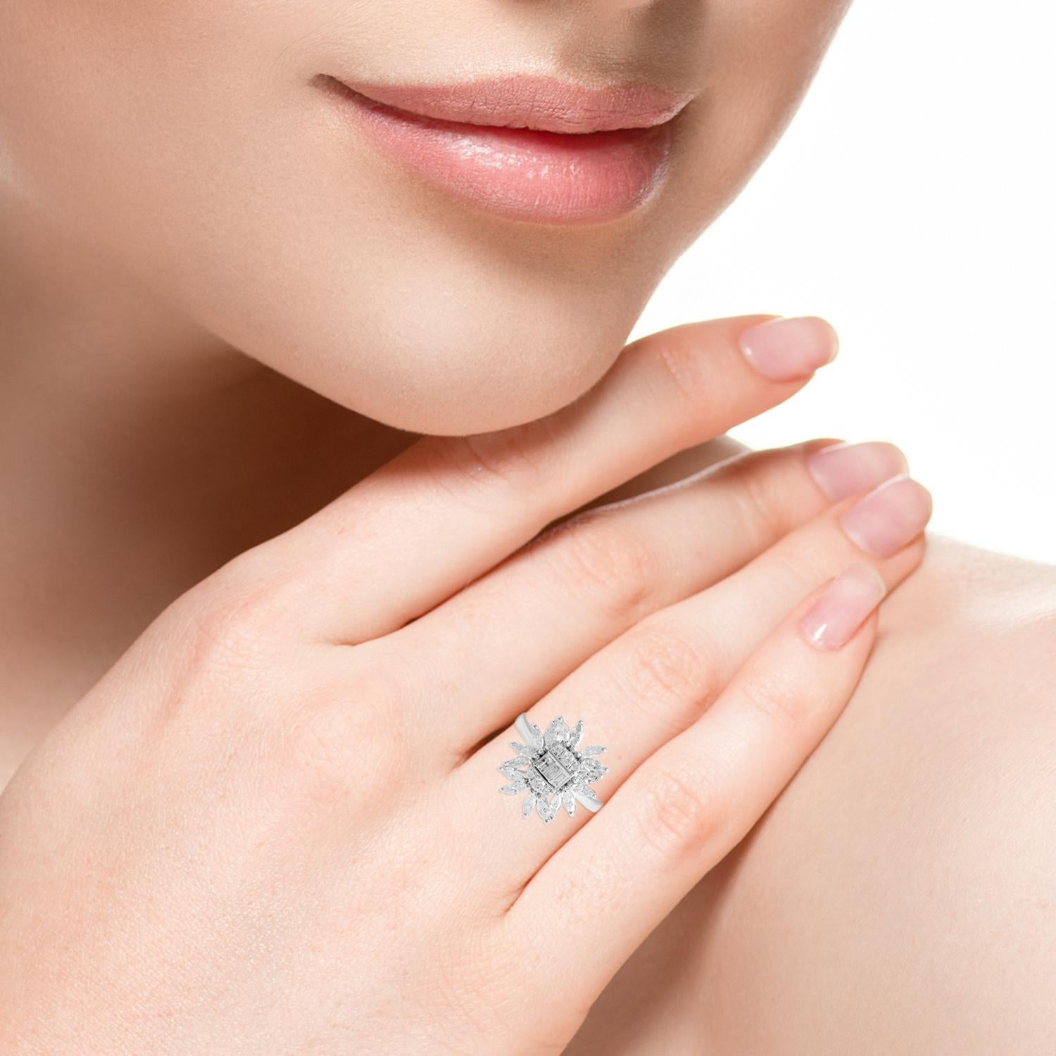1.35 Carat Baguette & Marquise Diamond Flower Design Ring 18k White Gold Jewelry Pour femmes en vente