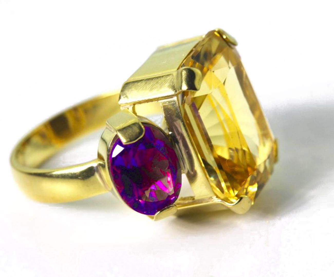 13.5 Carat Brilliant Yellow Heliodor Amethyst 18 kt Gold Cocktail Ring In New Condition In Raleigh, NC