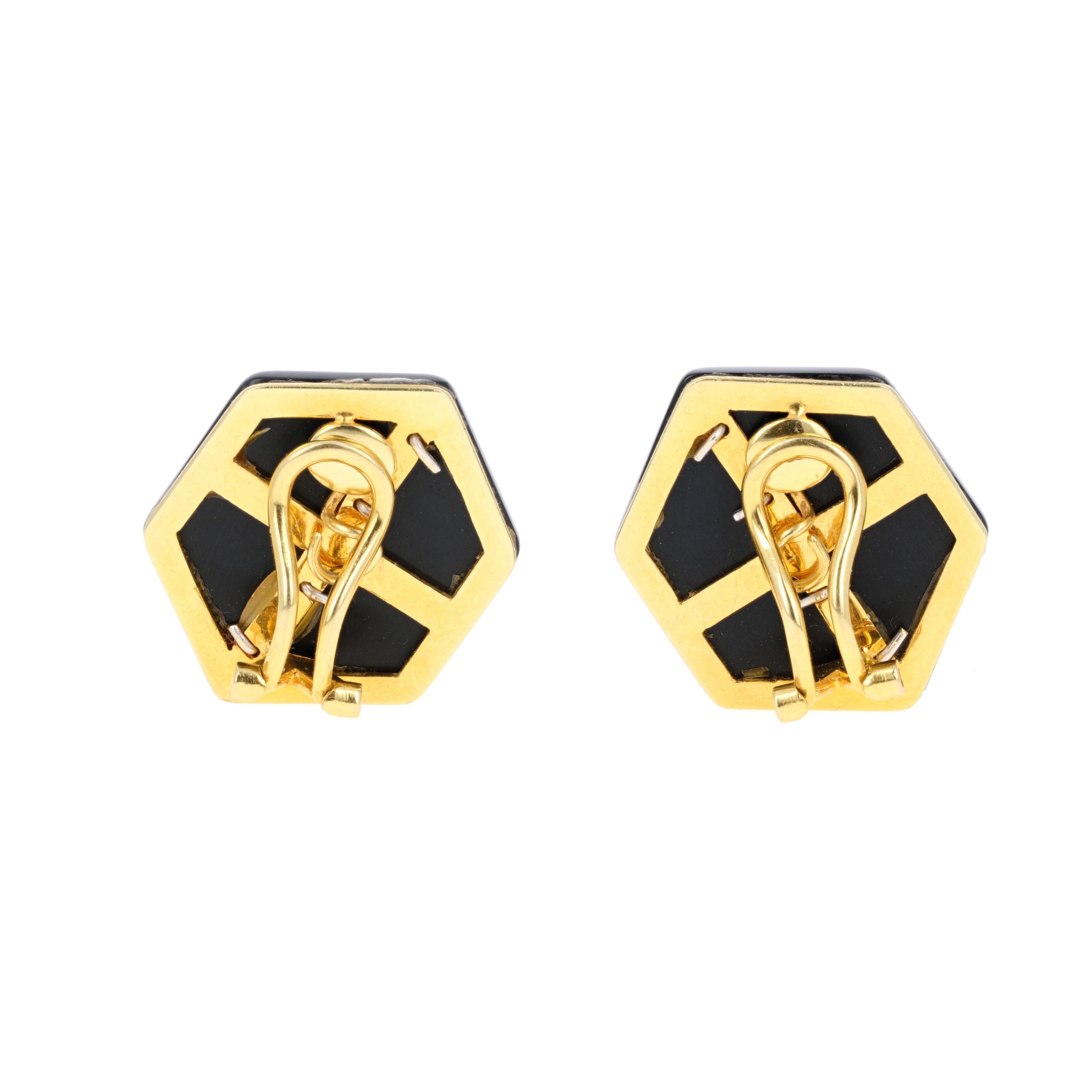 1.35 Carat Diamond and Onxy Retro Clip-On Earrings In Excellent Condition In Beverly Hills, CA