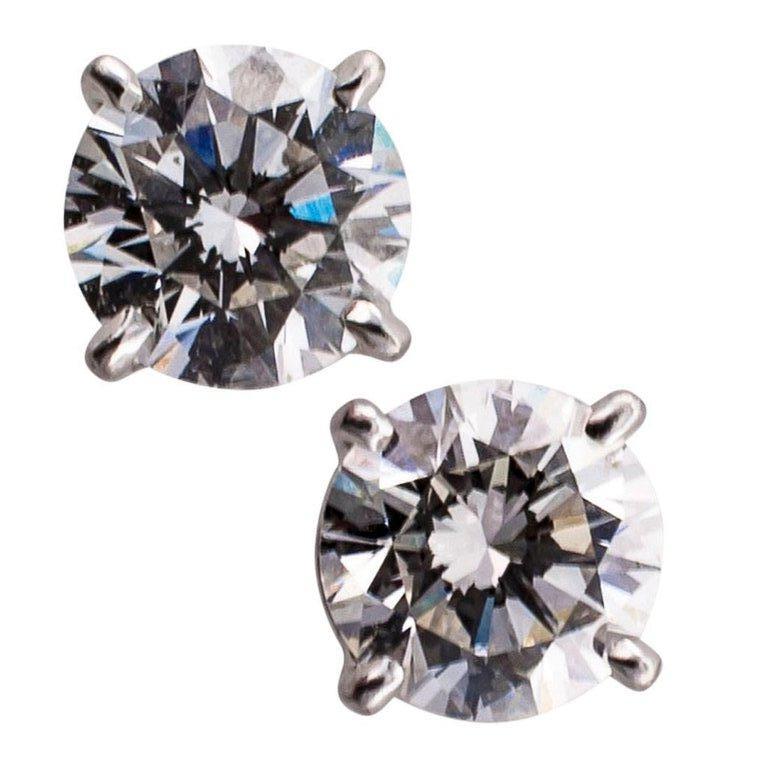 Contemporary 1.35 Carat Diamond Stud White Gold Earrings