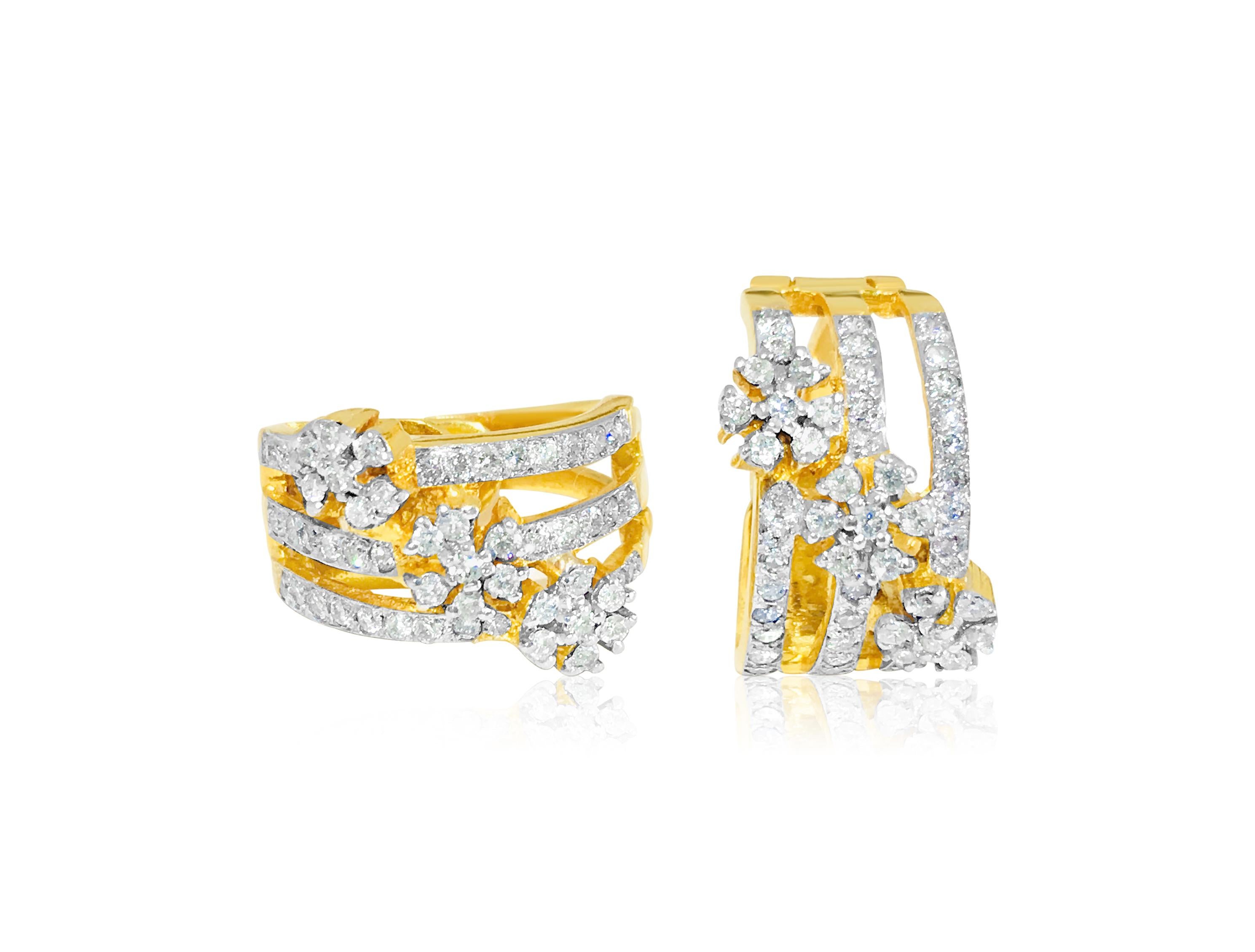 Contemporary 1.35 Carat Diamonds in 14k Yellow Gold Earrings. For Sale