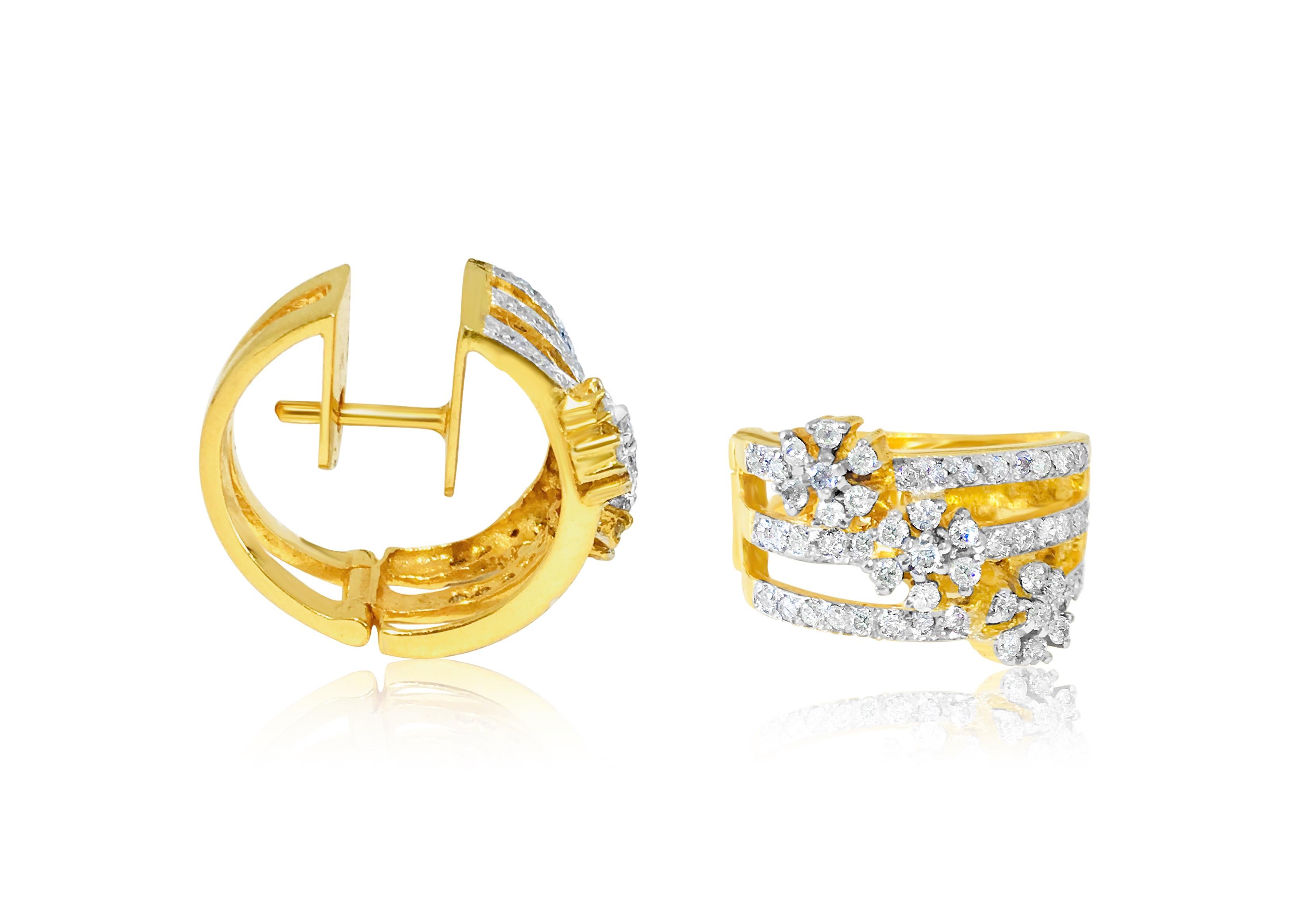 Contemporary 1.35 Carat Diamonds in 14k Yellow Gold Earrings For Sale