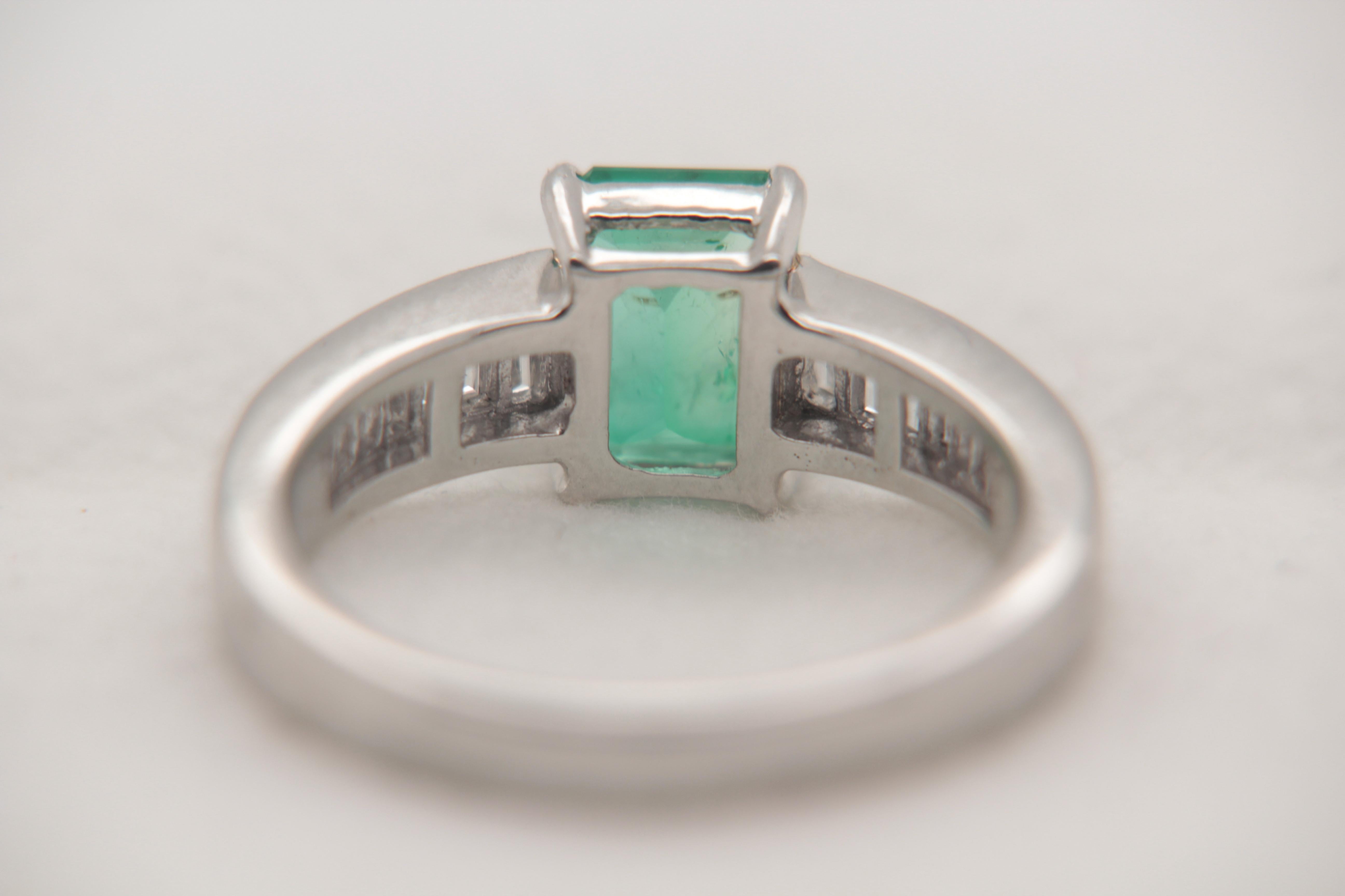 1.35 Carat Emerald and Diamond Ring in 18 Karat Gold 1