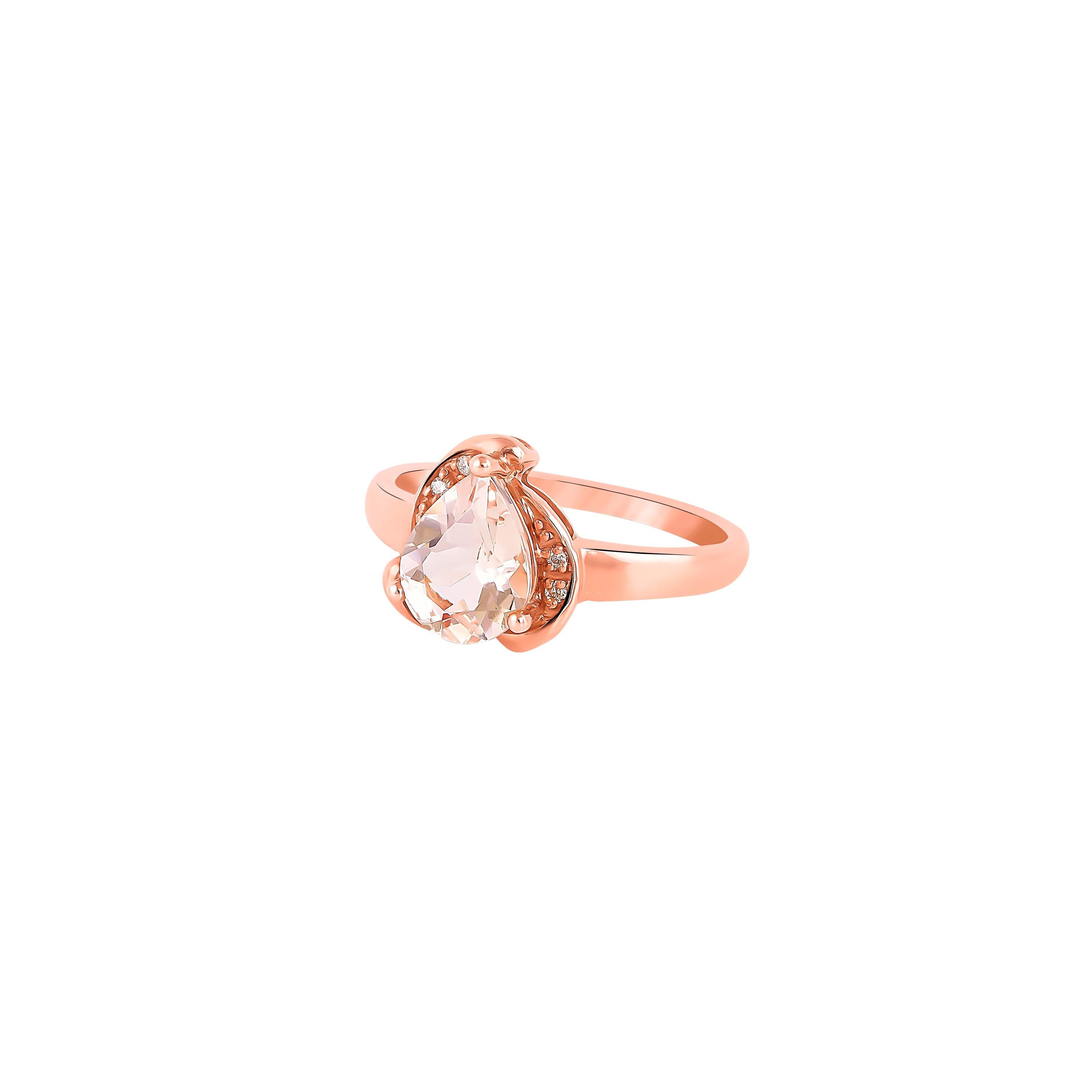 Contemporary 1.35 Carat Morganite and Diamond Ring in 18 Karat Rose Gold For Sale