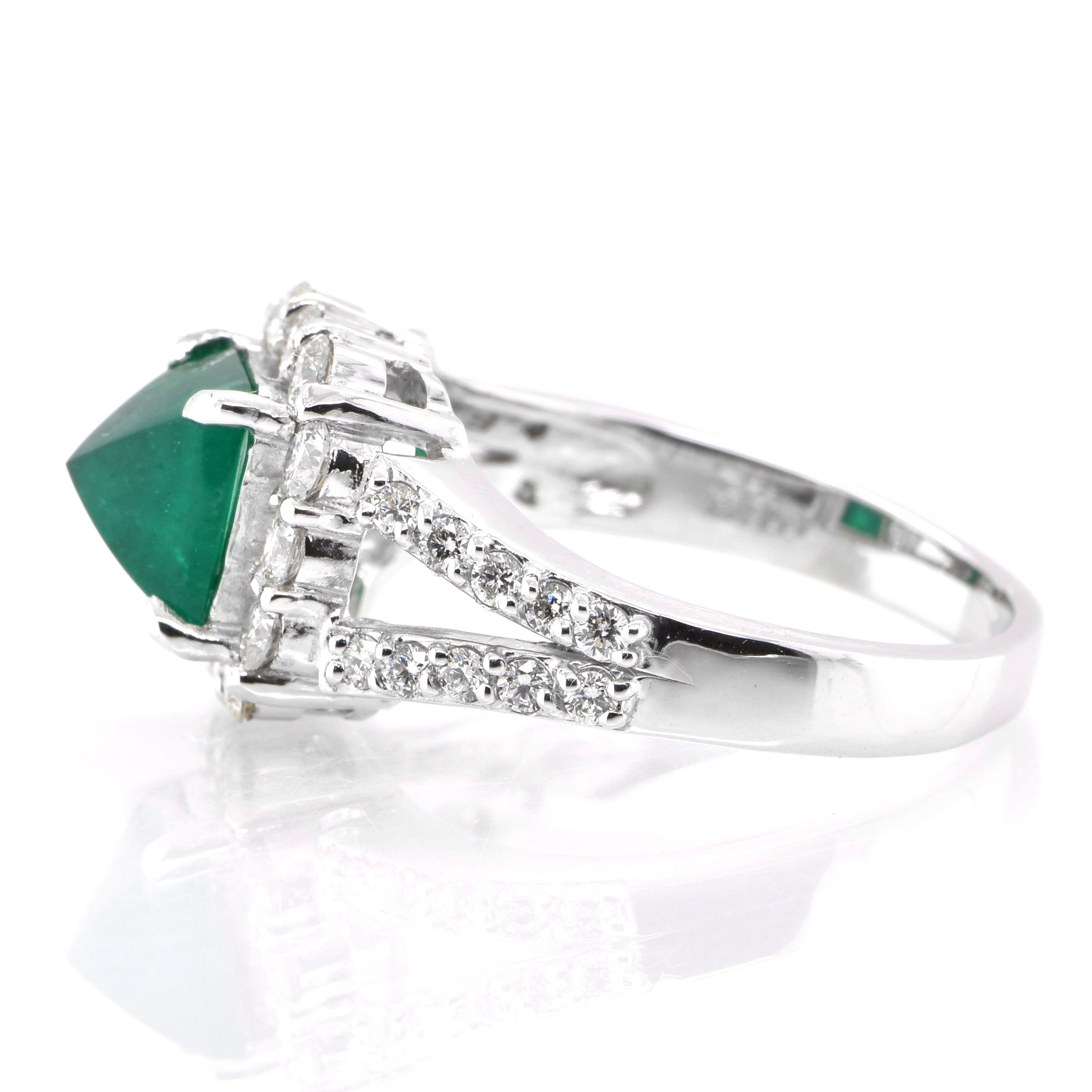 1.35 Carat Natural Emerald Sugarloaf Cabochon and Diamond Ring Set in Platinum In New Condition For Sale In Tokyo, JP