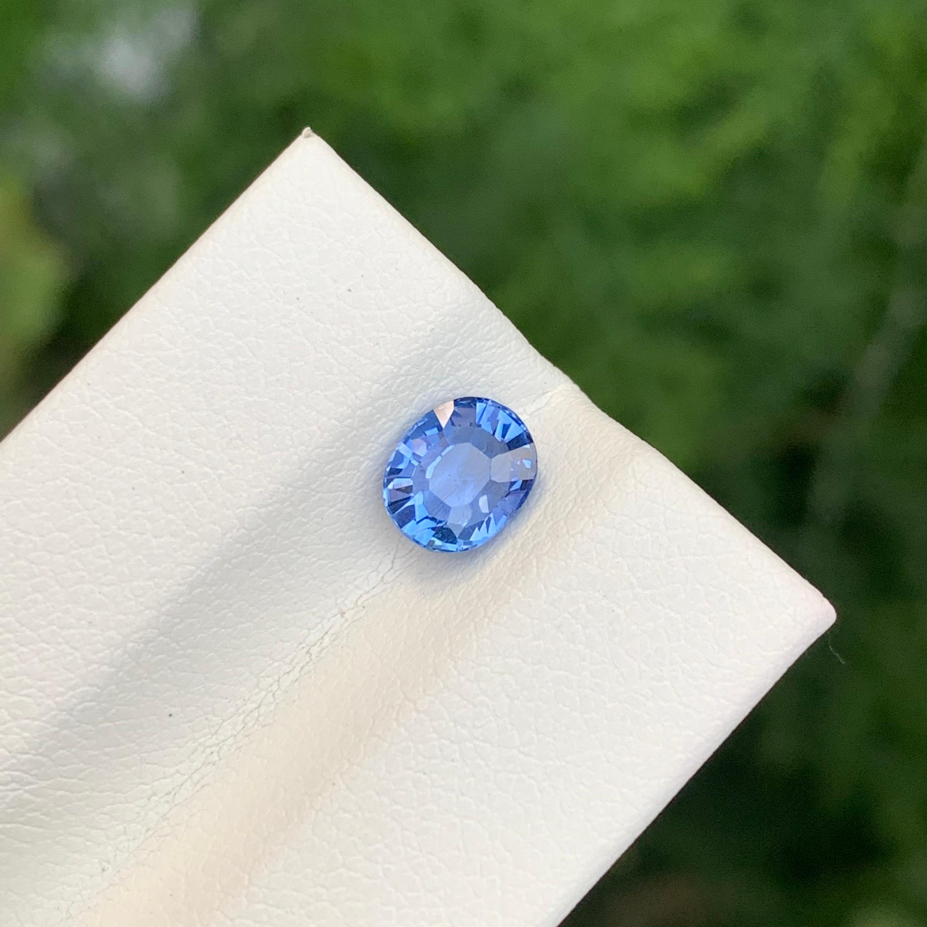 Arts and Crafts 1.35 Carat Natural Loose Blue Sapphire Oval Shape Gemstone For Sale
