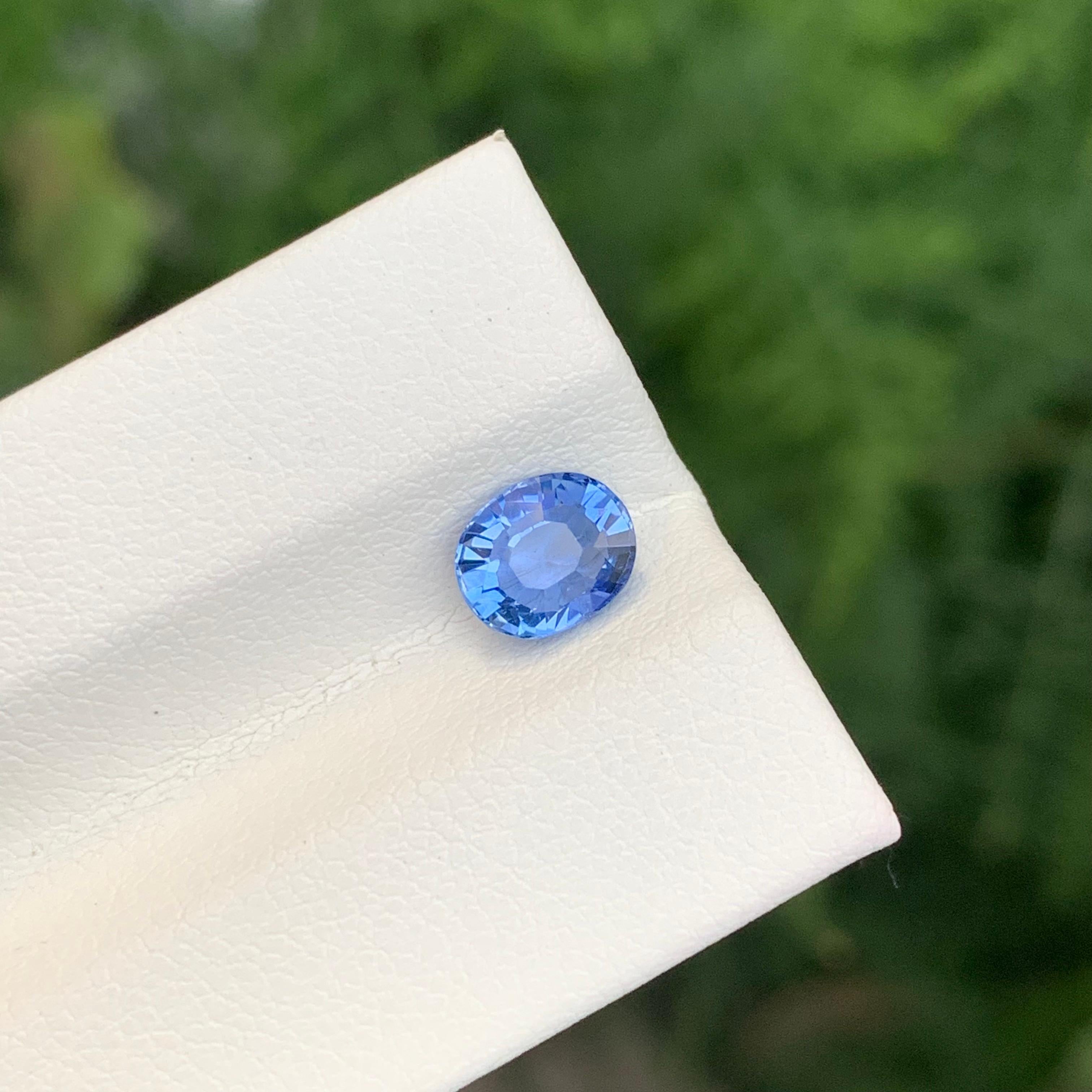 Oval Cut 1.35 Carat Natural Loose Blue Sapphire Oval Shape Gemstone For Sale