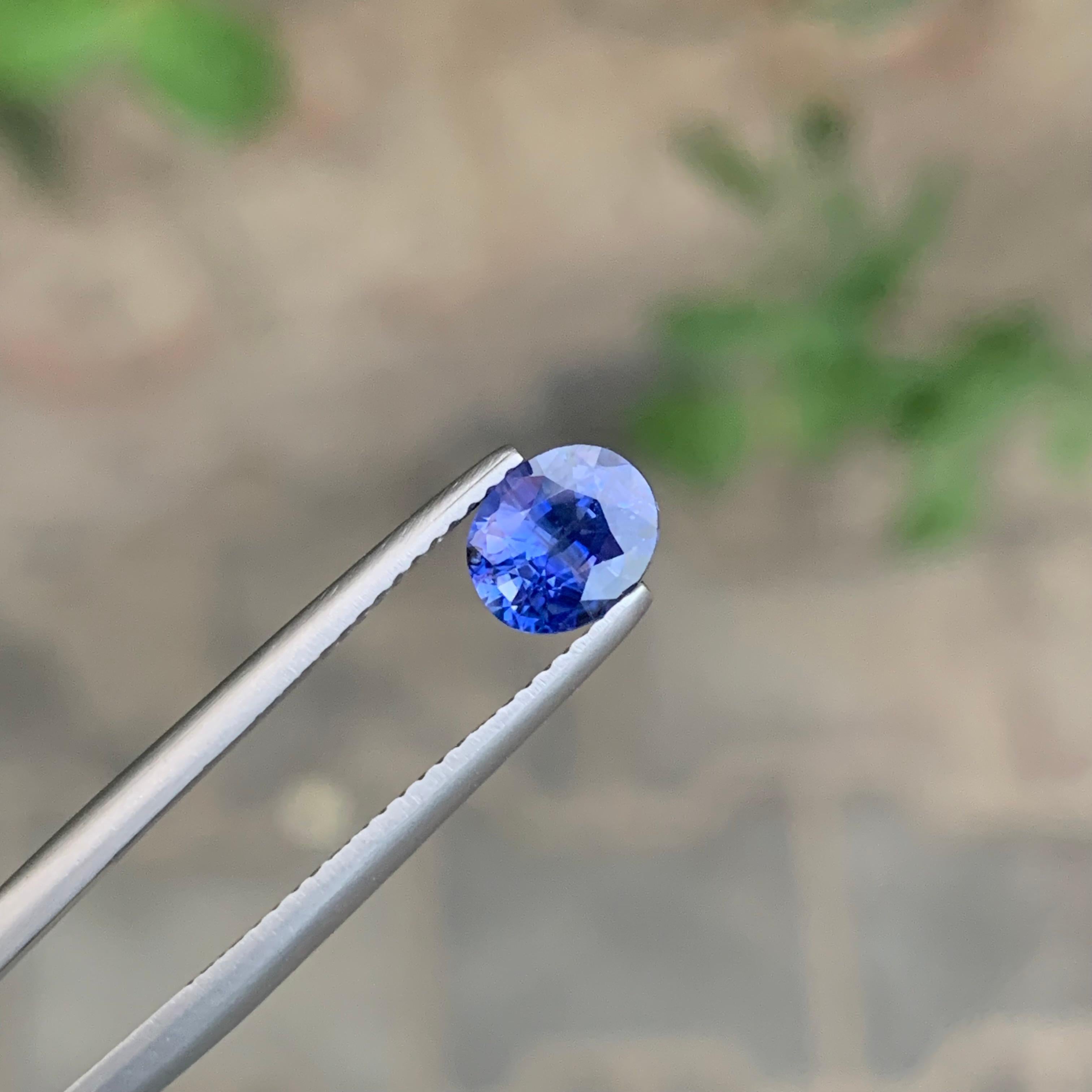 1.35 Carat Natural Loose Blue Sapphire Oval Shape Gemstone For Sale 2