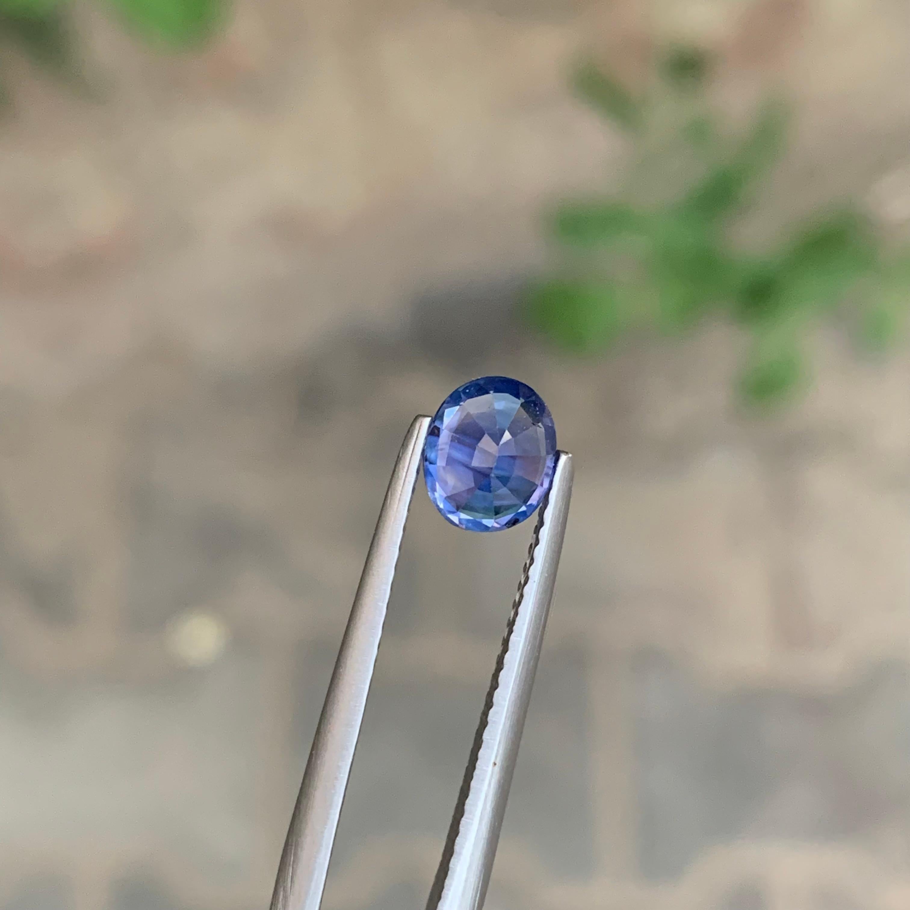 1.35 Carat Natural Loose Blue Sapphire Oval Shape Gemstone For Sale 3