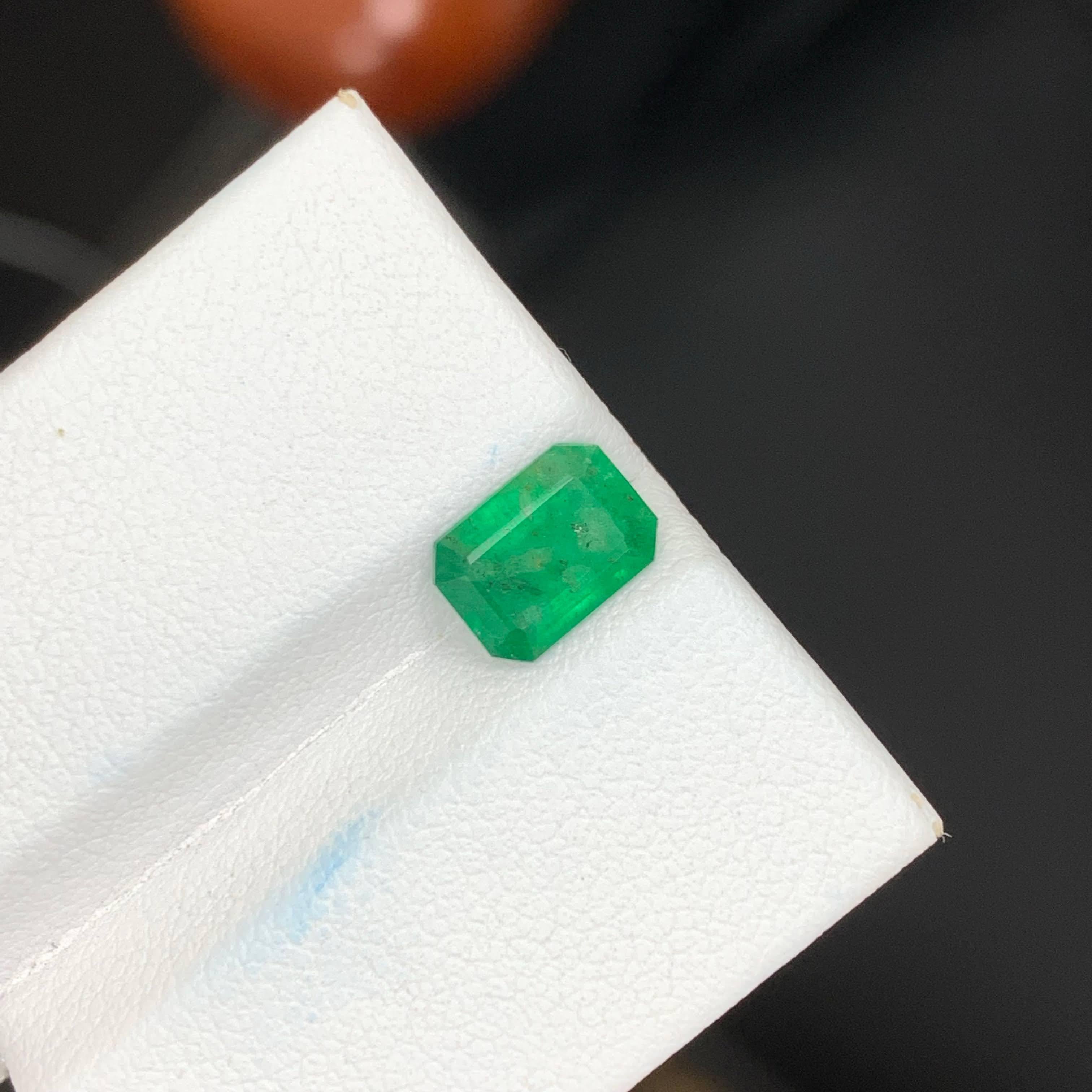 1.35 Carat Natural Loose Green Emerald Gemstone Emerald Cut From Swat Pakistan im Angebot 5