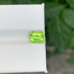 Piedra natural suelta de 1.35 quilates de peridoto verde talla cojín Piedra preciosa paquistaní