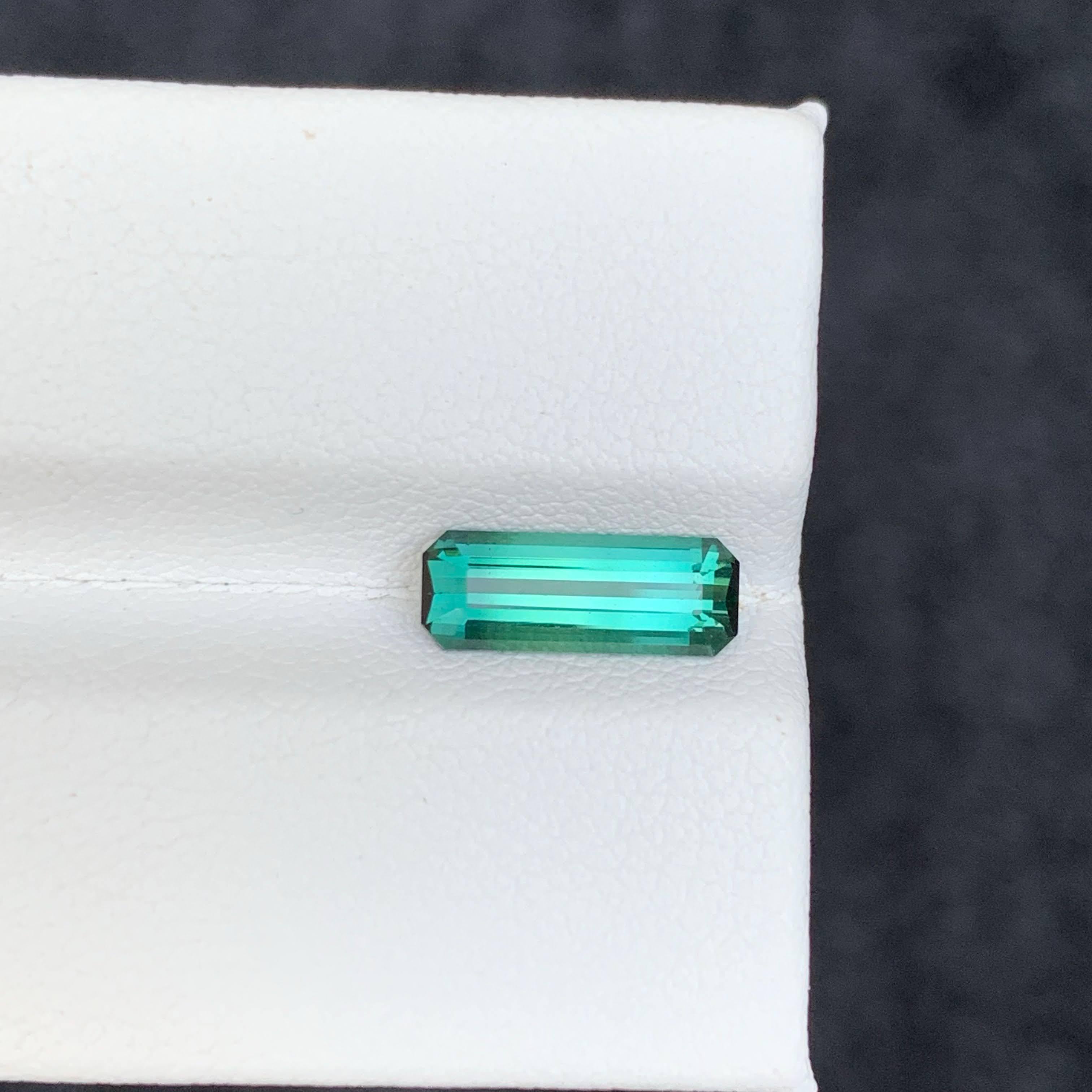 1.35 Karat Natürlicher loser grünlich blauer Turmalin Smaragdschliff Afghanischer Edelstein im Angebot 5