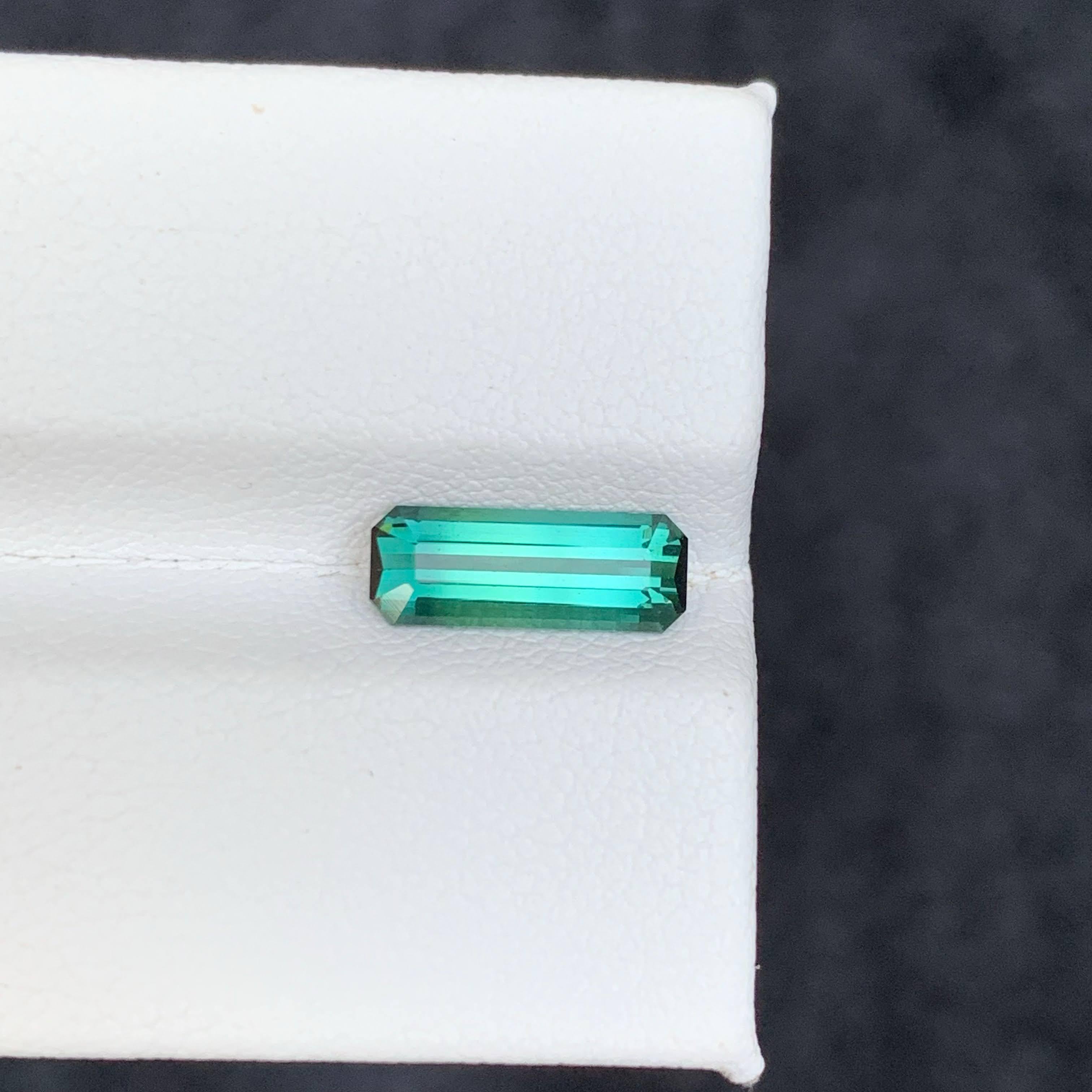 1.35 Karat Natürlicher loser grünlich blauer Turmalin Smaragdschliff Afghanischer Edelstein im Angebot 6