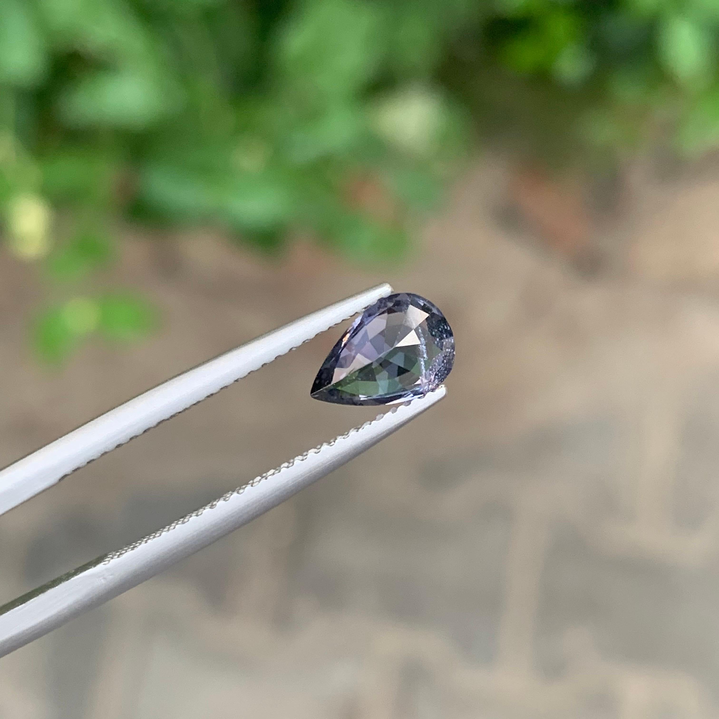 1,35 Carati Nature Spinello viola sciolto a forma di pera Gemma dalla Tanzania in vendita 7