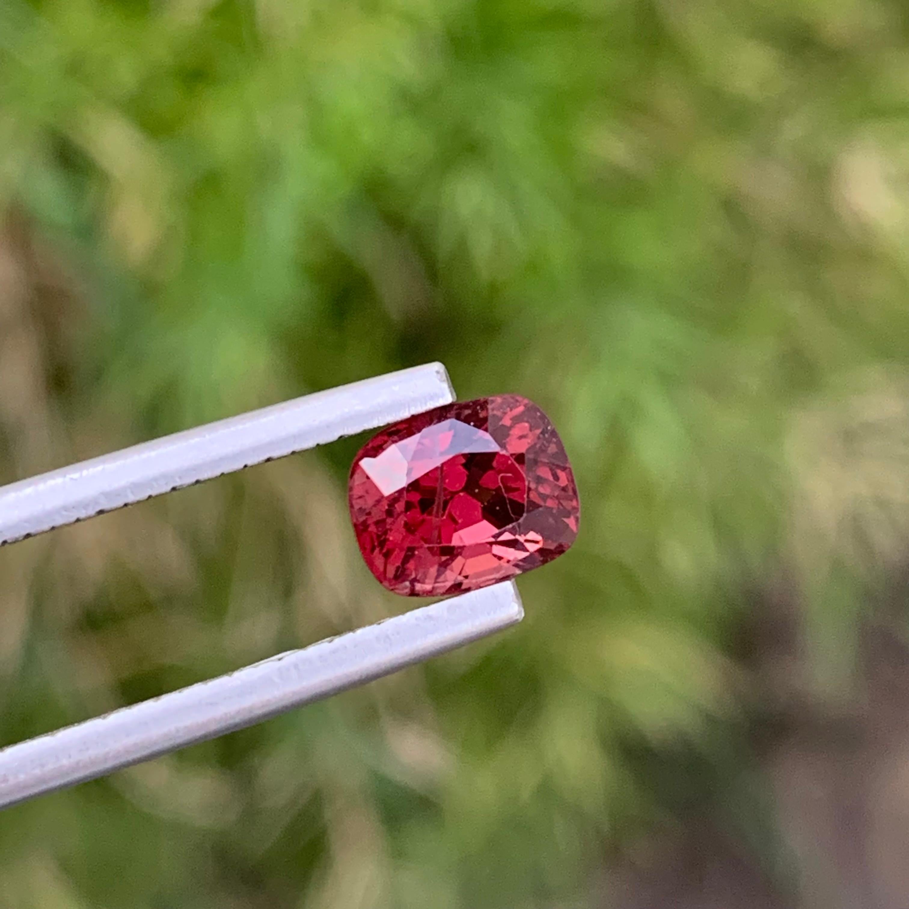 1,35 Karat natürlicher loser roter Granatapfel, Saatfarbe, Spinell aus Burma-Mine im Angebot 1