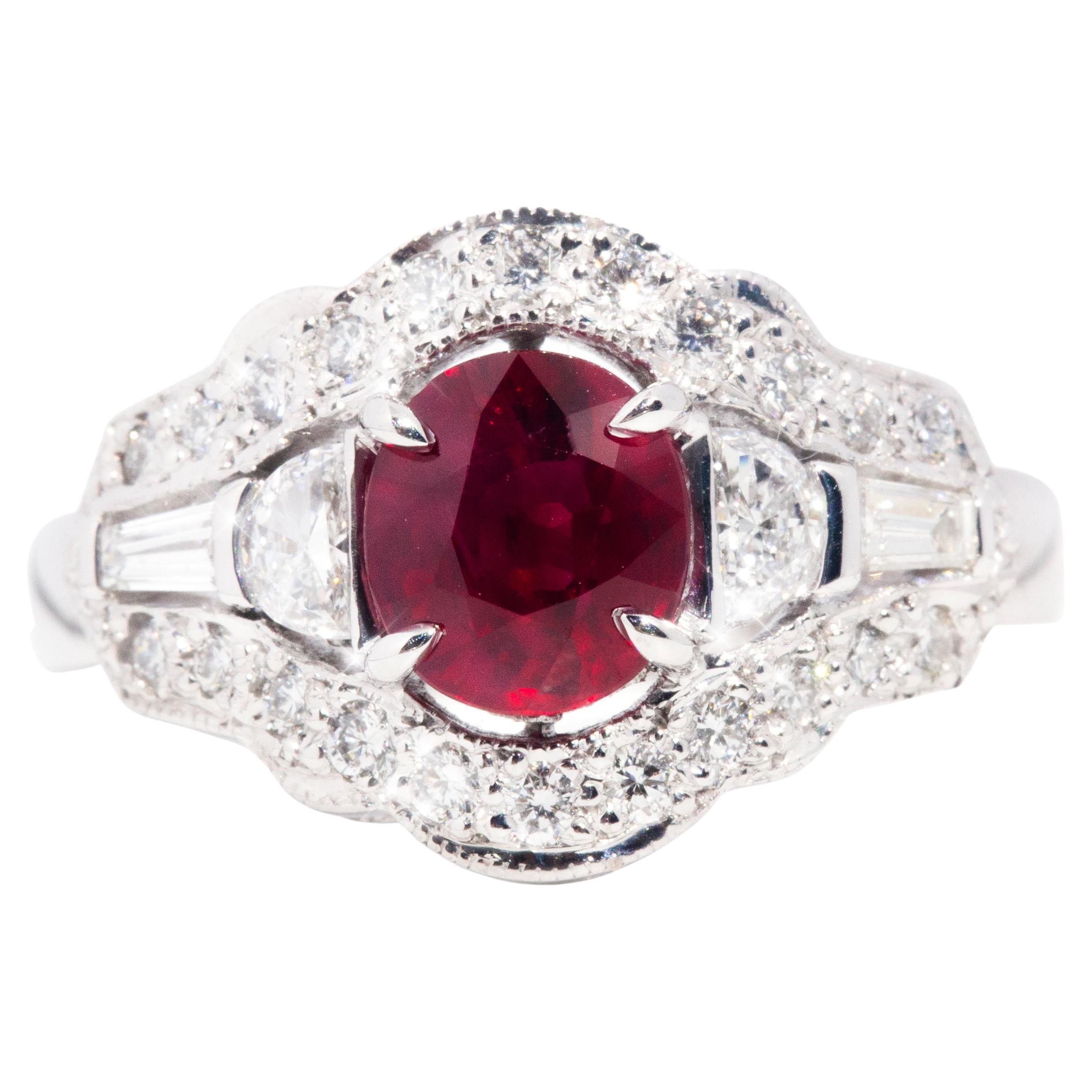 1.35 Carat Oval Red Ruby and Diamond Contemporary 18 Carat Gold Cluster Ring For Sale