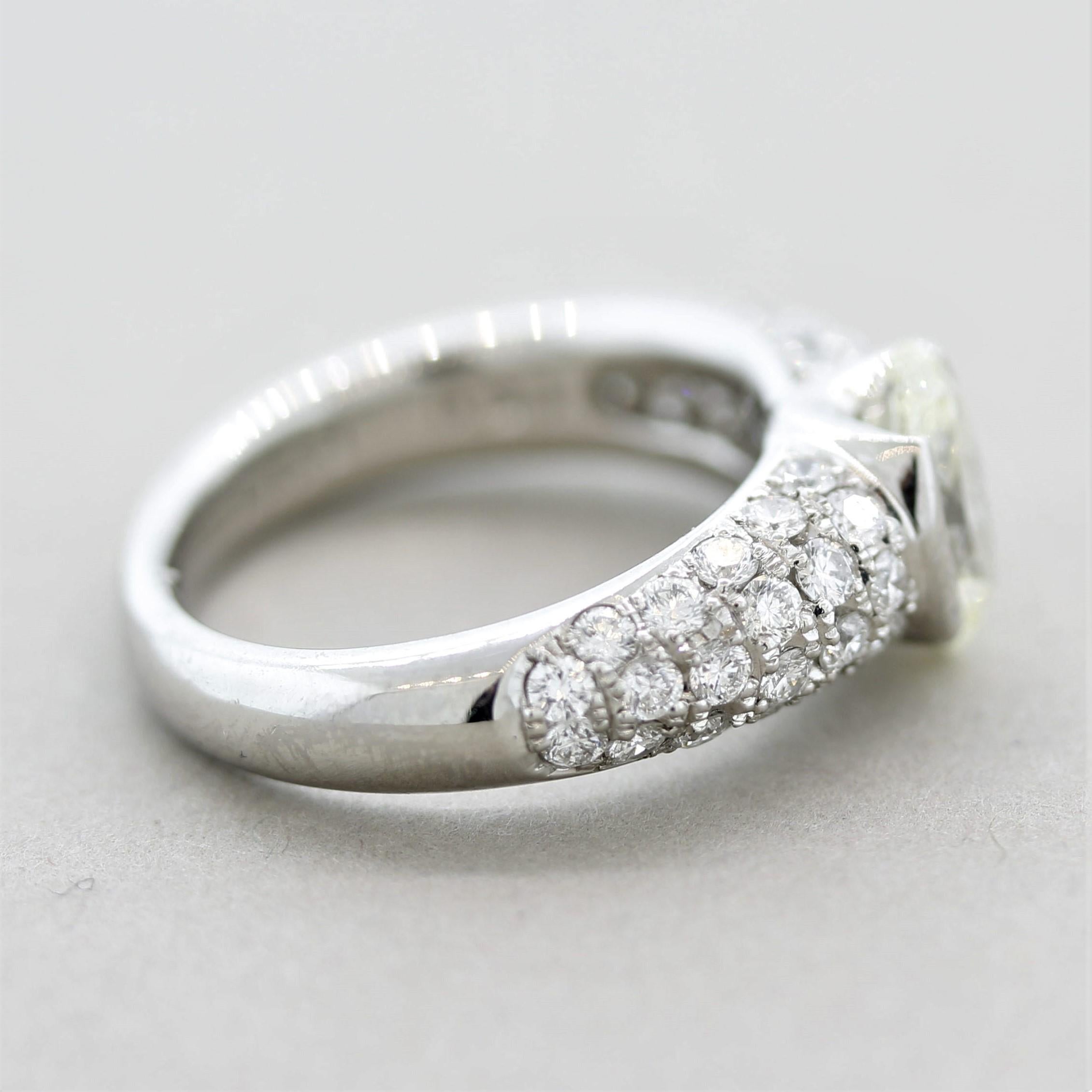 Women's 1.35 Carat Oval-Shape Diamond Platinum Ring For Sale